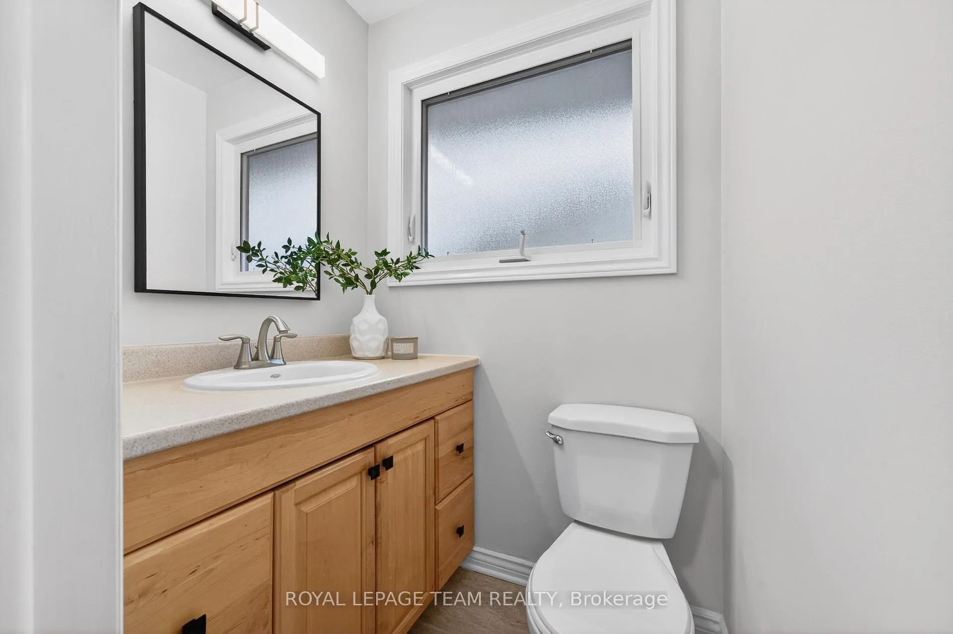 Photo 28 of 10 Cleadon Drive, Ottawa, Crystal Beach — HOMEH