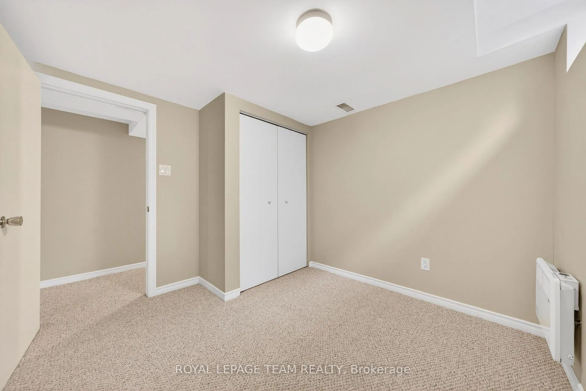 Photo 41 of 10 Cleadon Drive, Ottawa, Crystal Beach — HOMEH