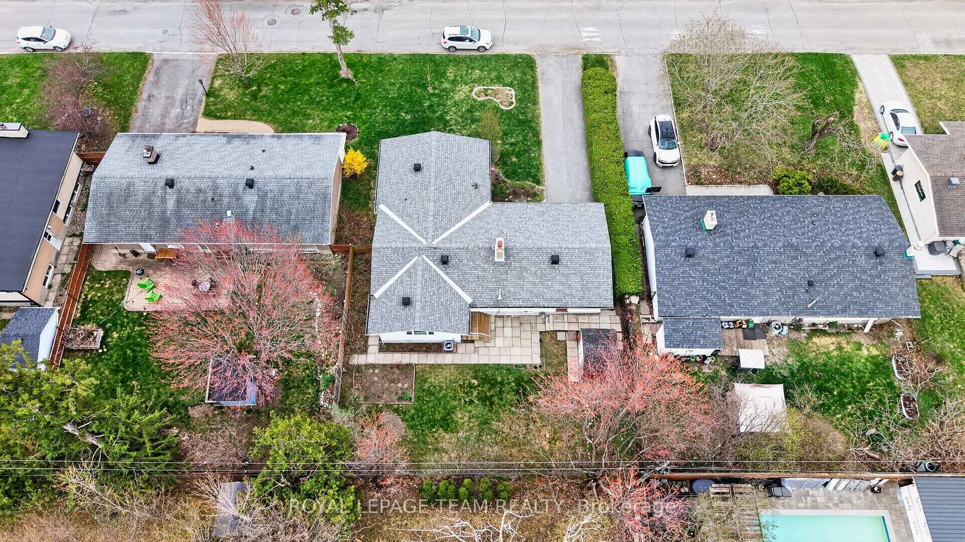Photo 46 of 10 Cleadon Drive, Ottawa, Crystal Beach — HOMEH