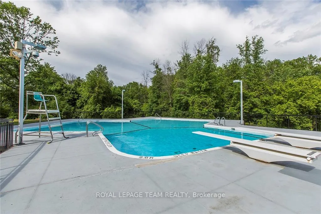 Photo 49 of 10 Cleadon Drive, Ottawa, Crystal Beach — HOMEH