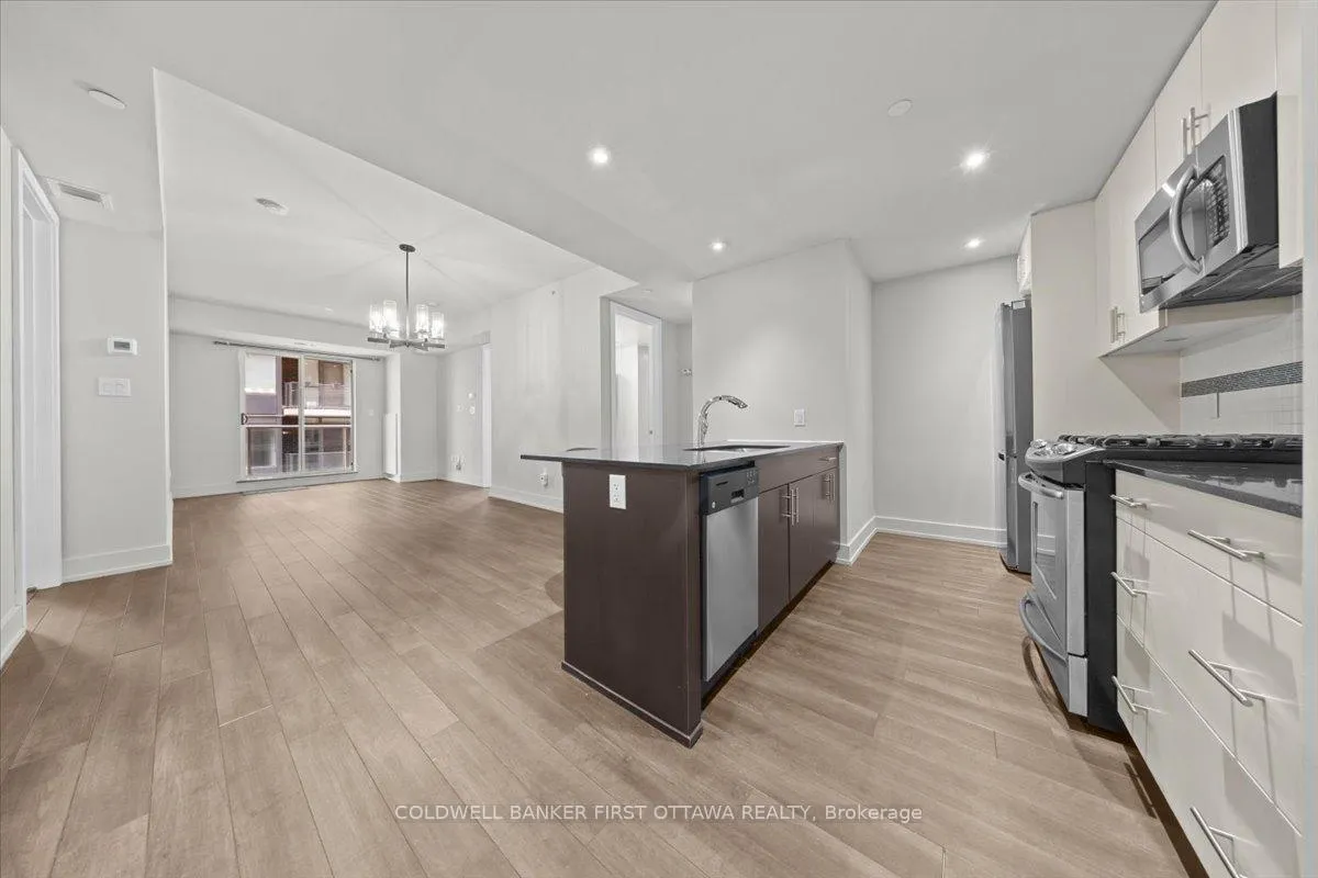 Photo 4 of Unit 308, 100 Champagne Avenue, Ottawa, West Centre Town — HOMEH