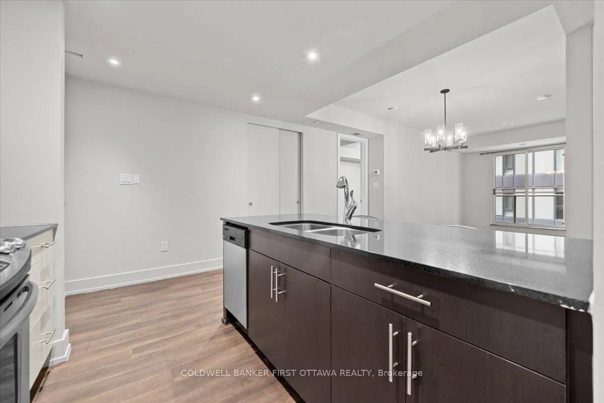 Photo 7 of Unit 308, 100 Champagne Avenue, Ottawa, West Centre Town — HOMEH