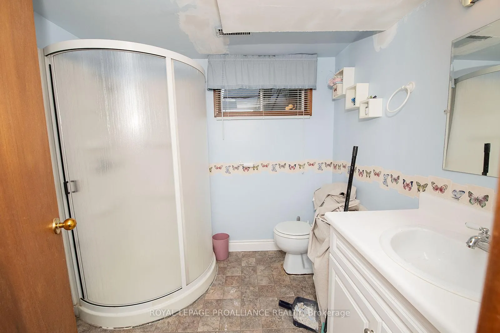 Photo 18 of 9 Jeanette Place, Belleville, Belleville Ward — HOMEH