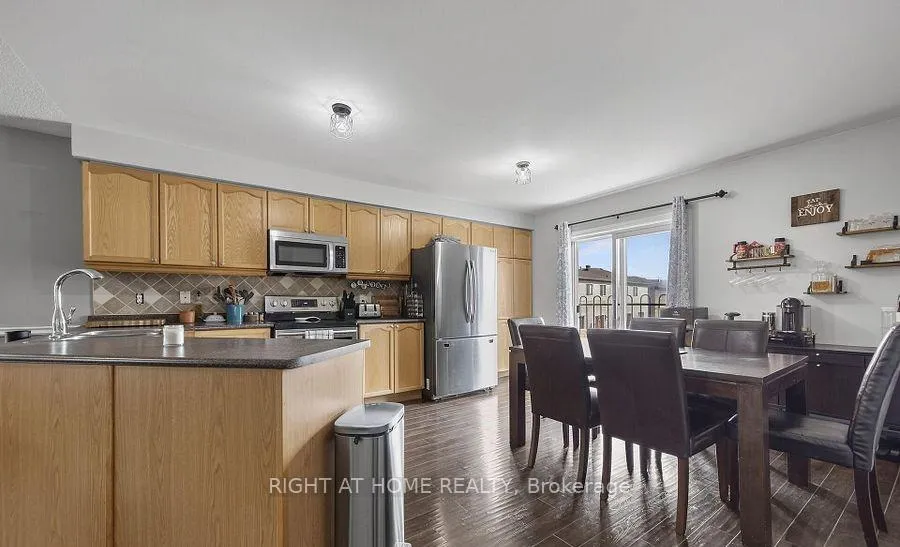 Photo 8 of Unit Main, 132 Dean Avenue, Barrie, Painswick South — HOMEH