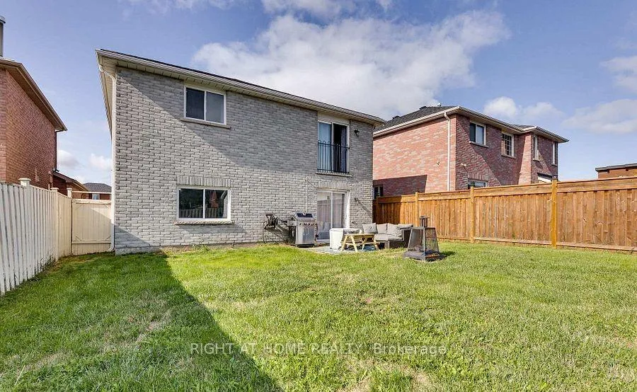 Photo 18 of Unit Main, 132 Dean Avenue, Barrie, Painswick South — HOMEH