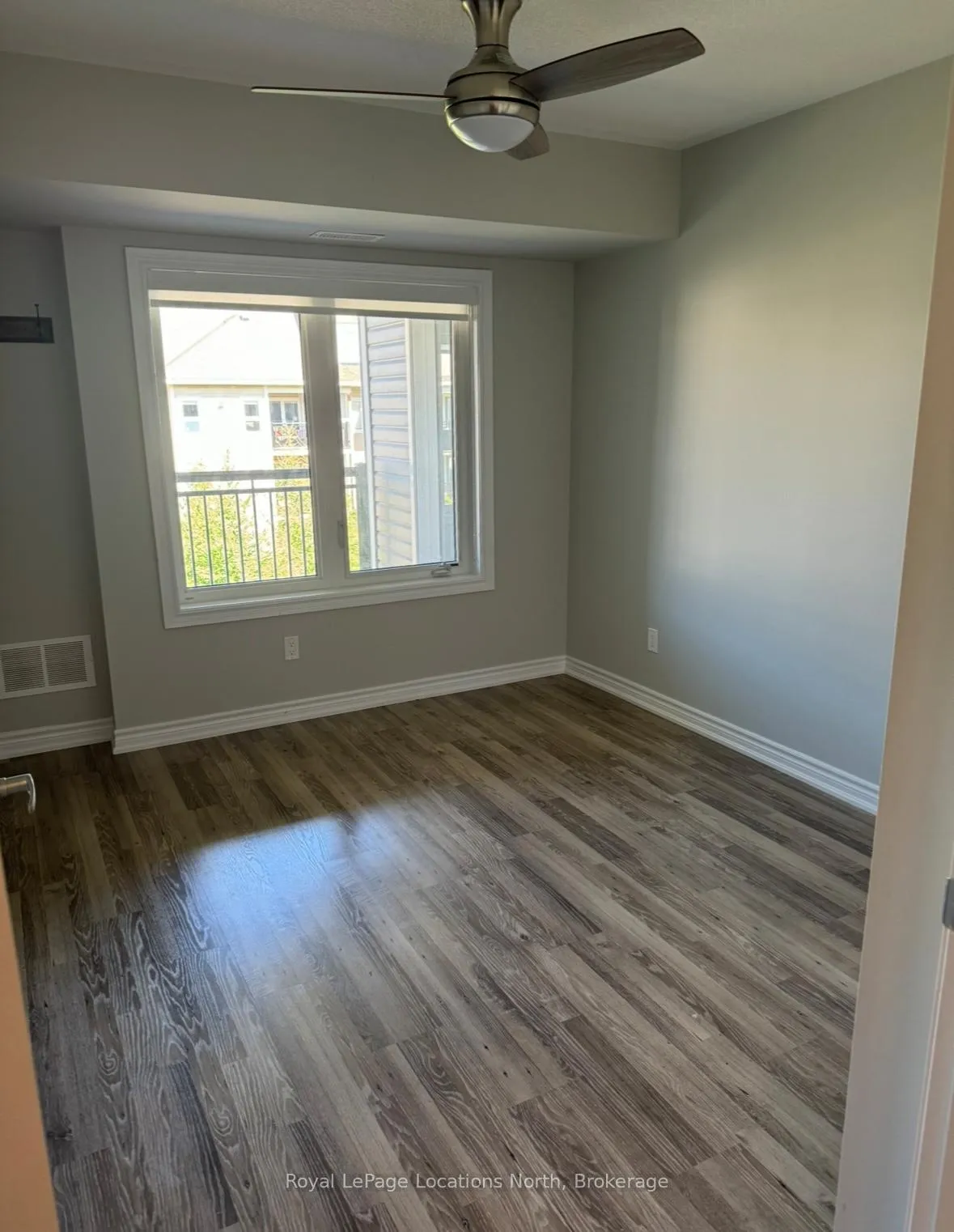 Photo 10 of Unit 302, 5 Anchorage Crescent, Collingwood — HOMEH