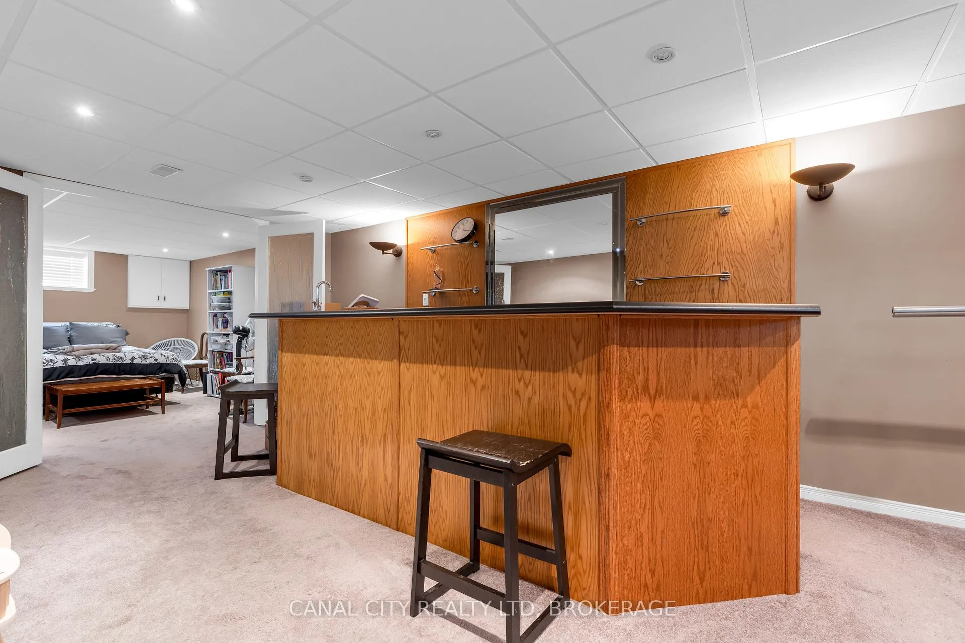Photo 20 of 572 Clare Avenue, Welland, Prince Charles — HOMEH