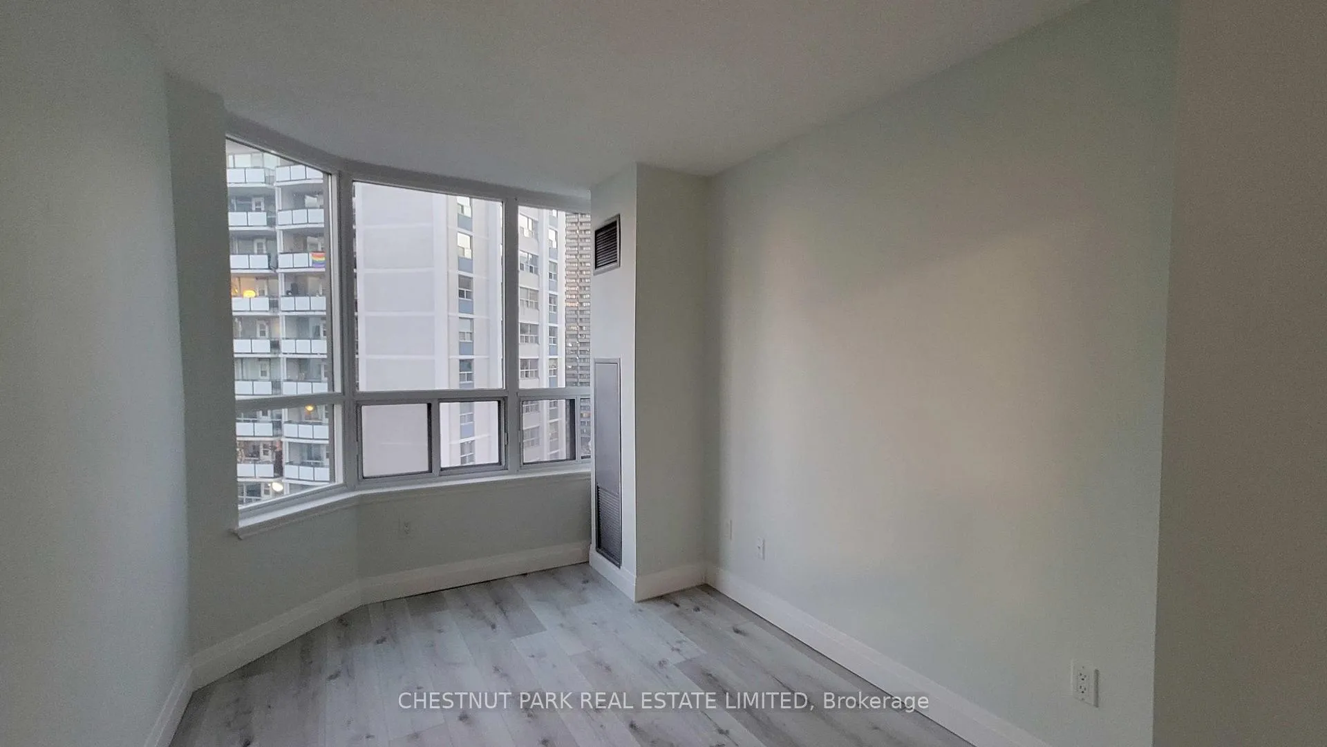 Photo 6 of Unit 1201, 25 Maitland Street, Toronto, Church-Yonge Corridor — HOMEH