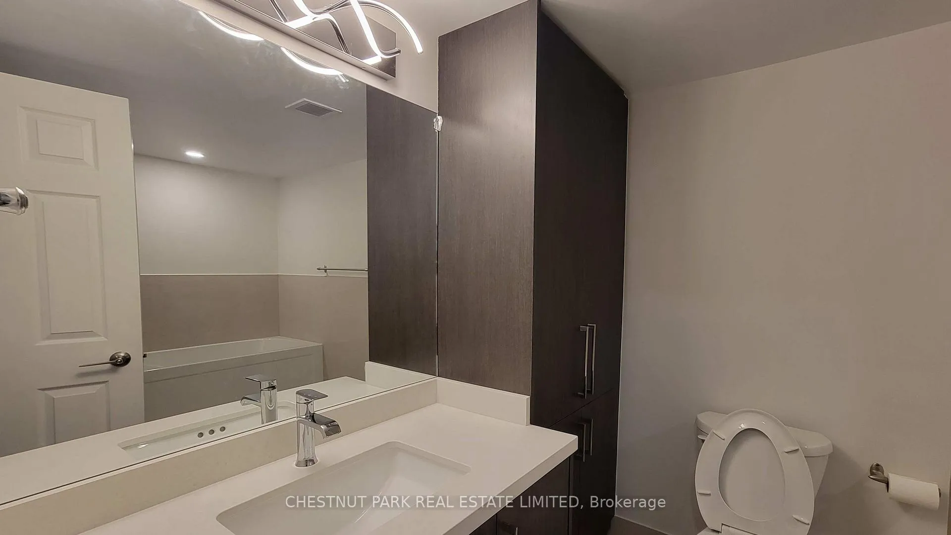 Photo 7 of Unit 1201, 25 Maitland Street, Toronto, Church-Yonge Corridor — HOMEH