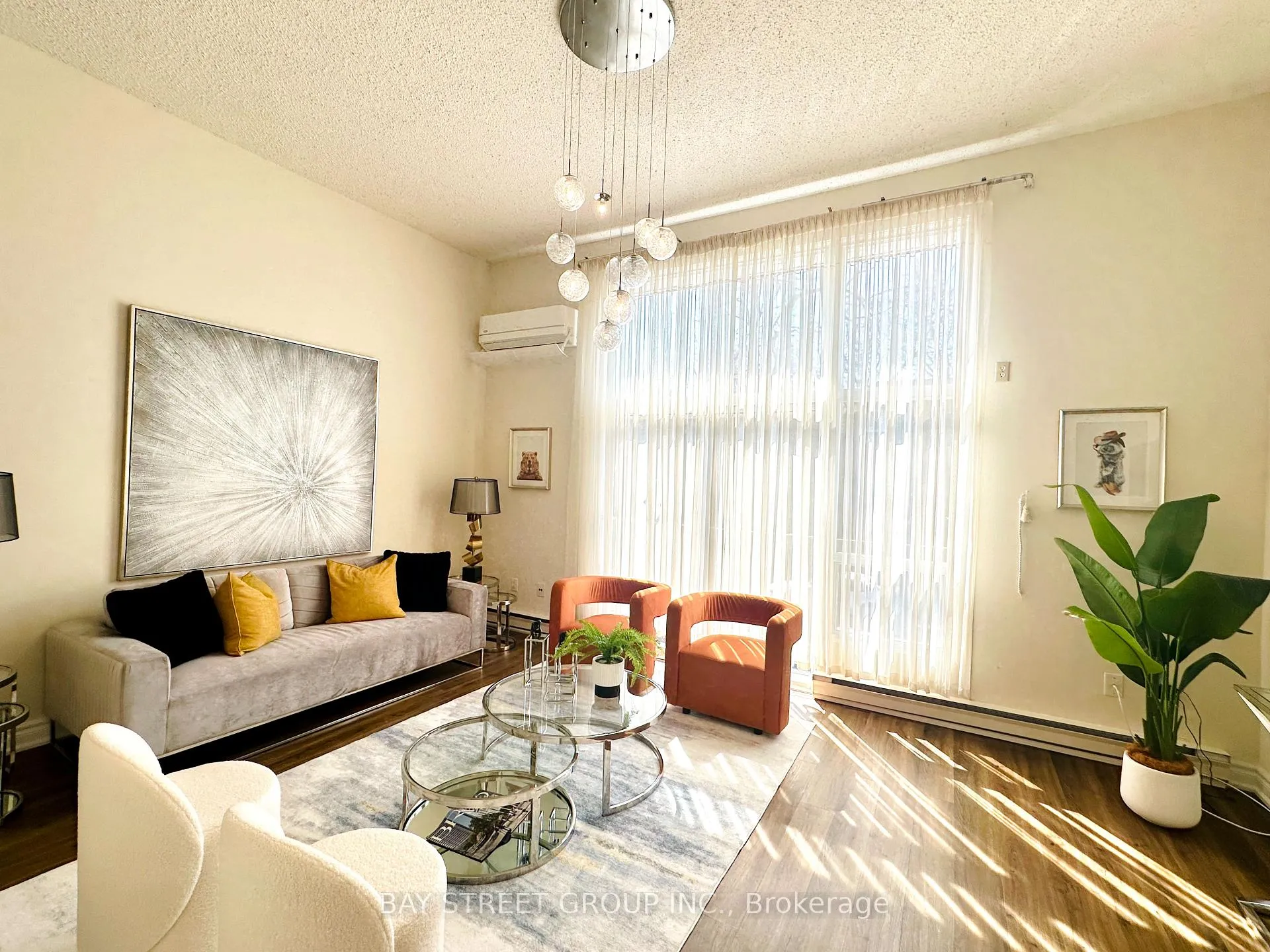 Photo 5 of Unit 30, 141 Clark Avenue, Markham, Thornhill — HOMEH