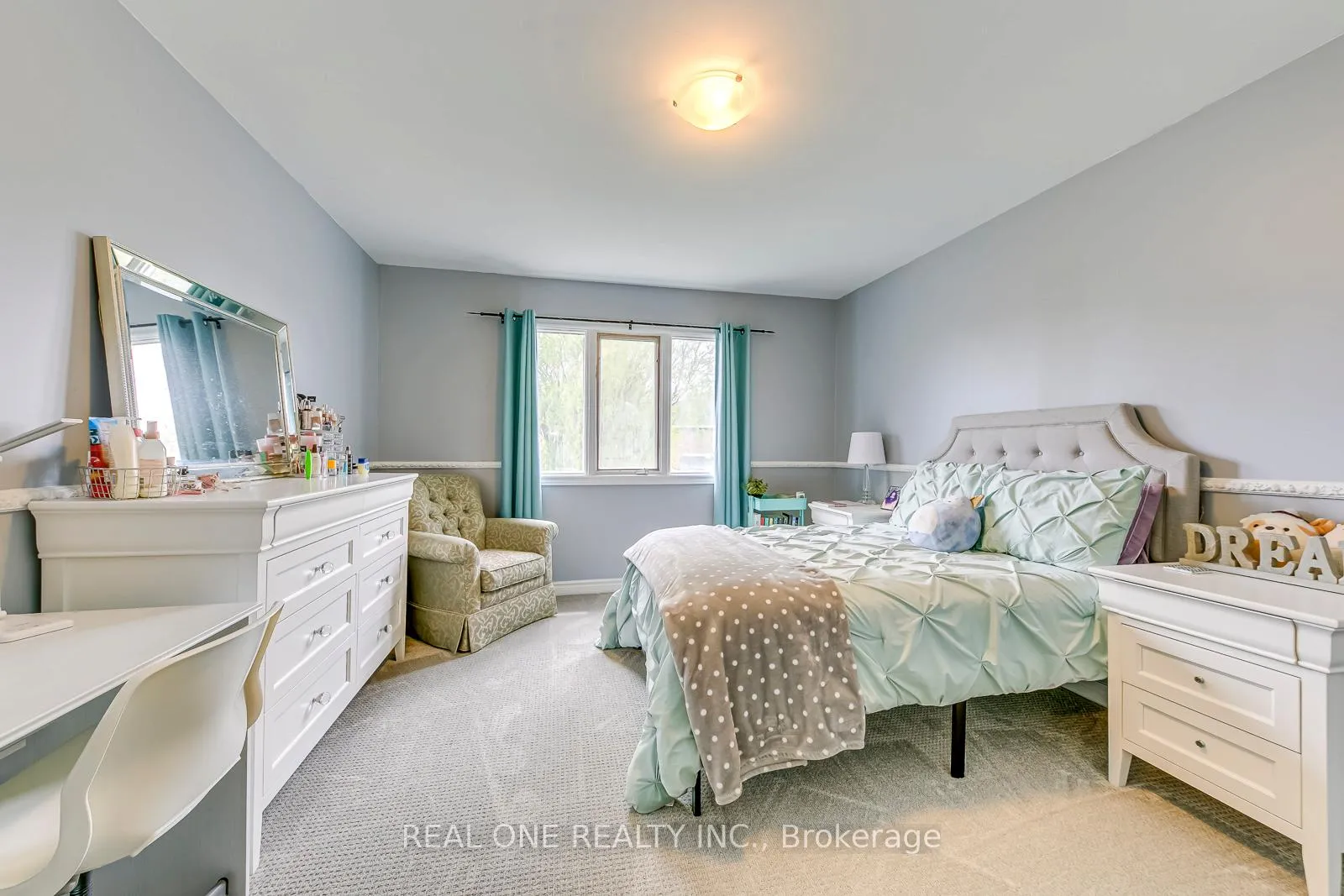 Photo 33 of 524 Blenheim Crescent, Oakville, Ford — HOMEH