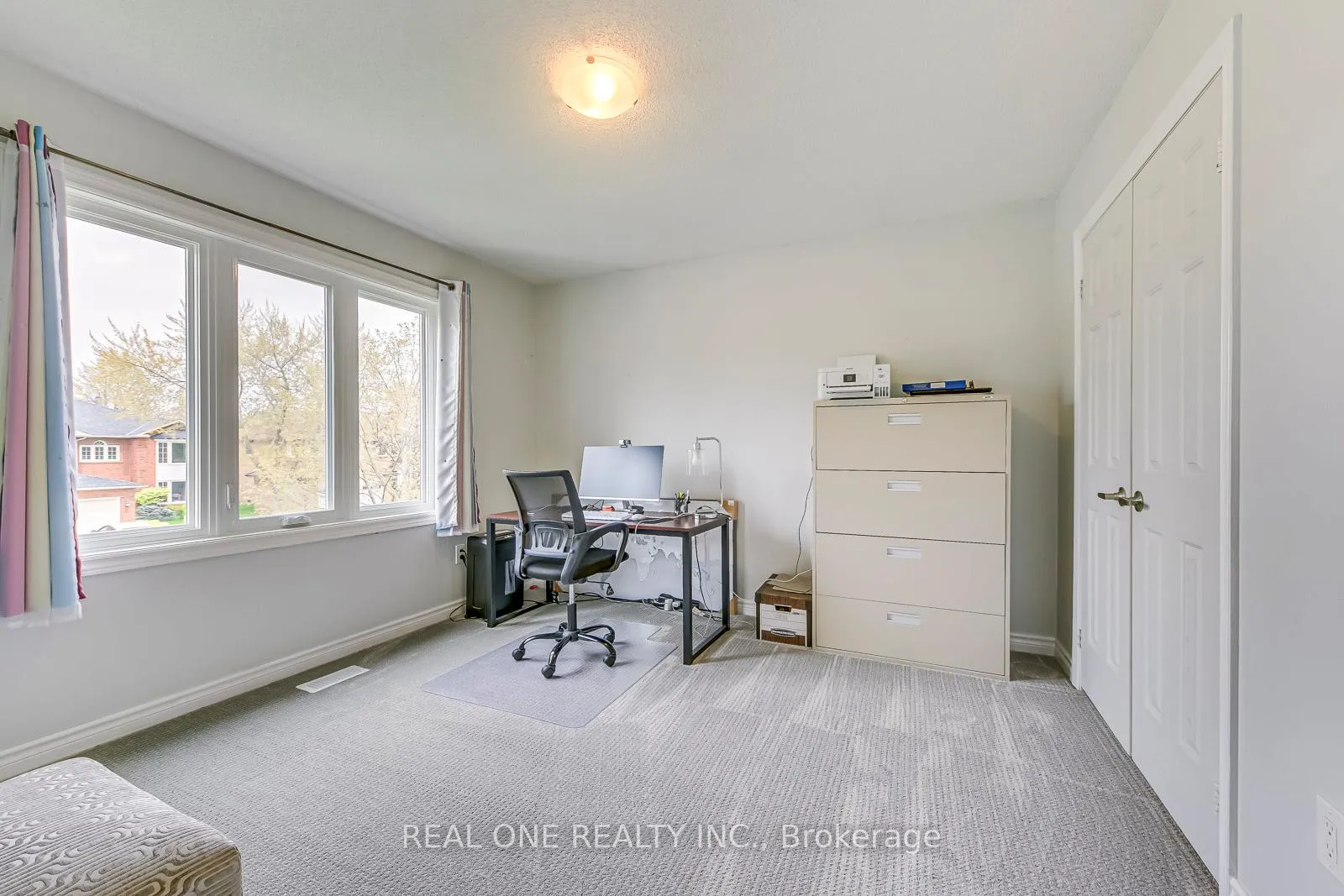 Photo 37 of 524 Blenheim Crescent, Oakville, Ford — HOMEH
