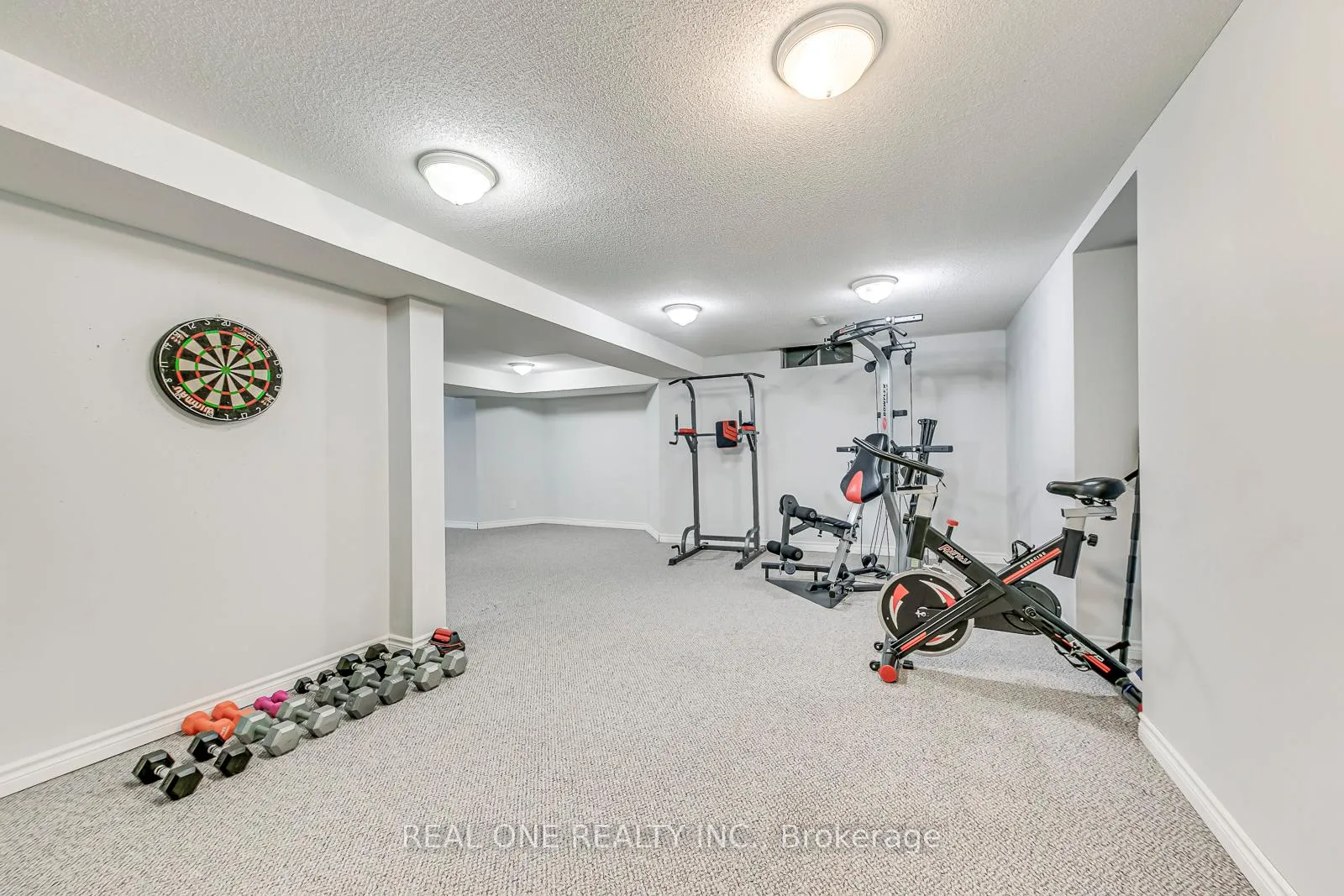 Photo 40 of 524 Blenheim Crescent, Oakville, Ford — HOMEH