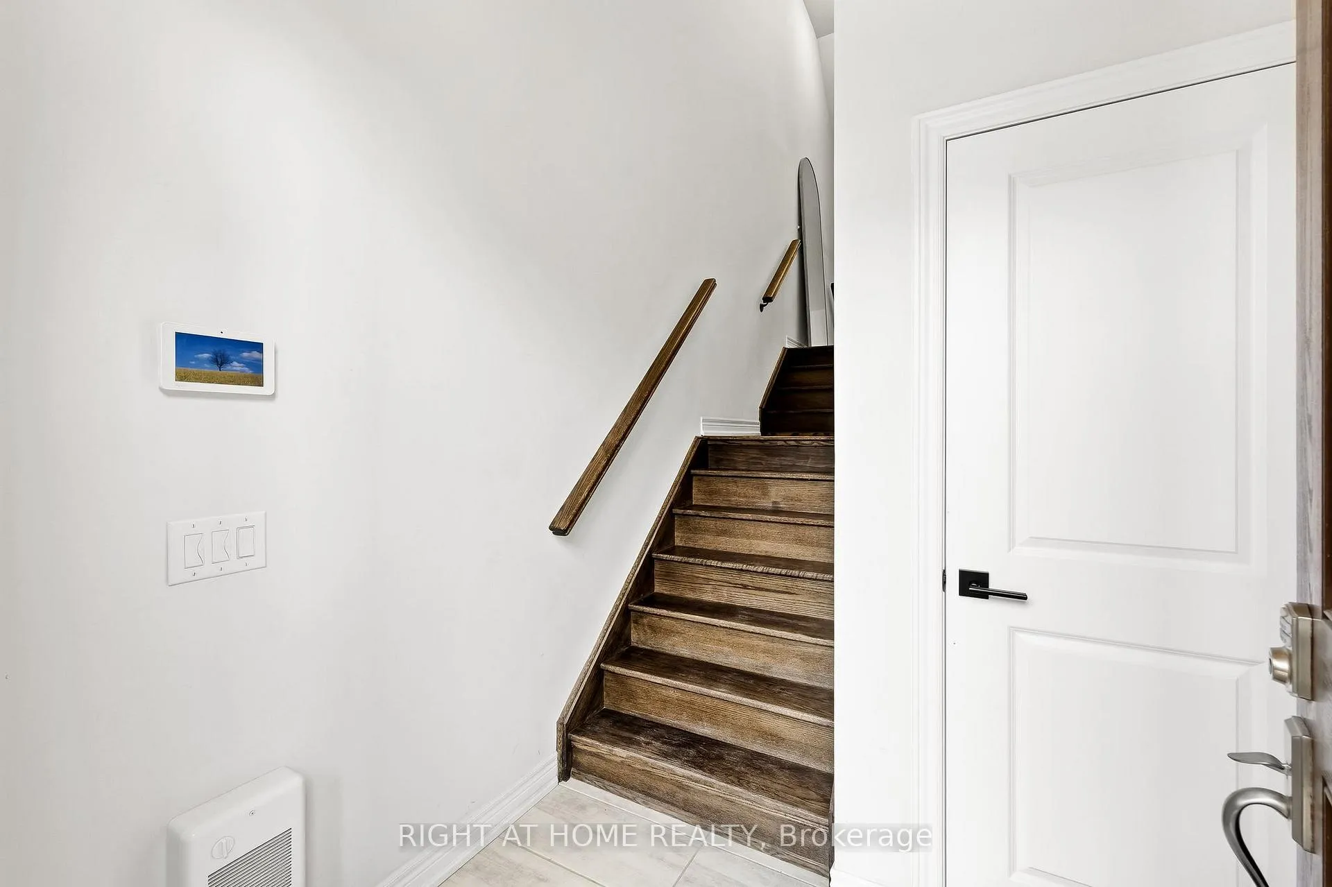 Photo 6 of 89 Dorian Drive, Whitby, Rural Whitby — HOMEH