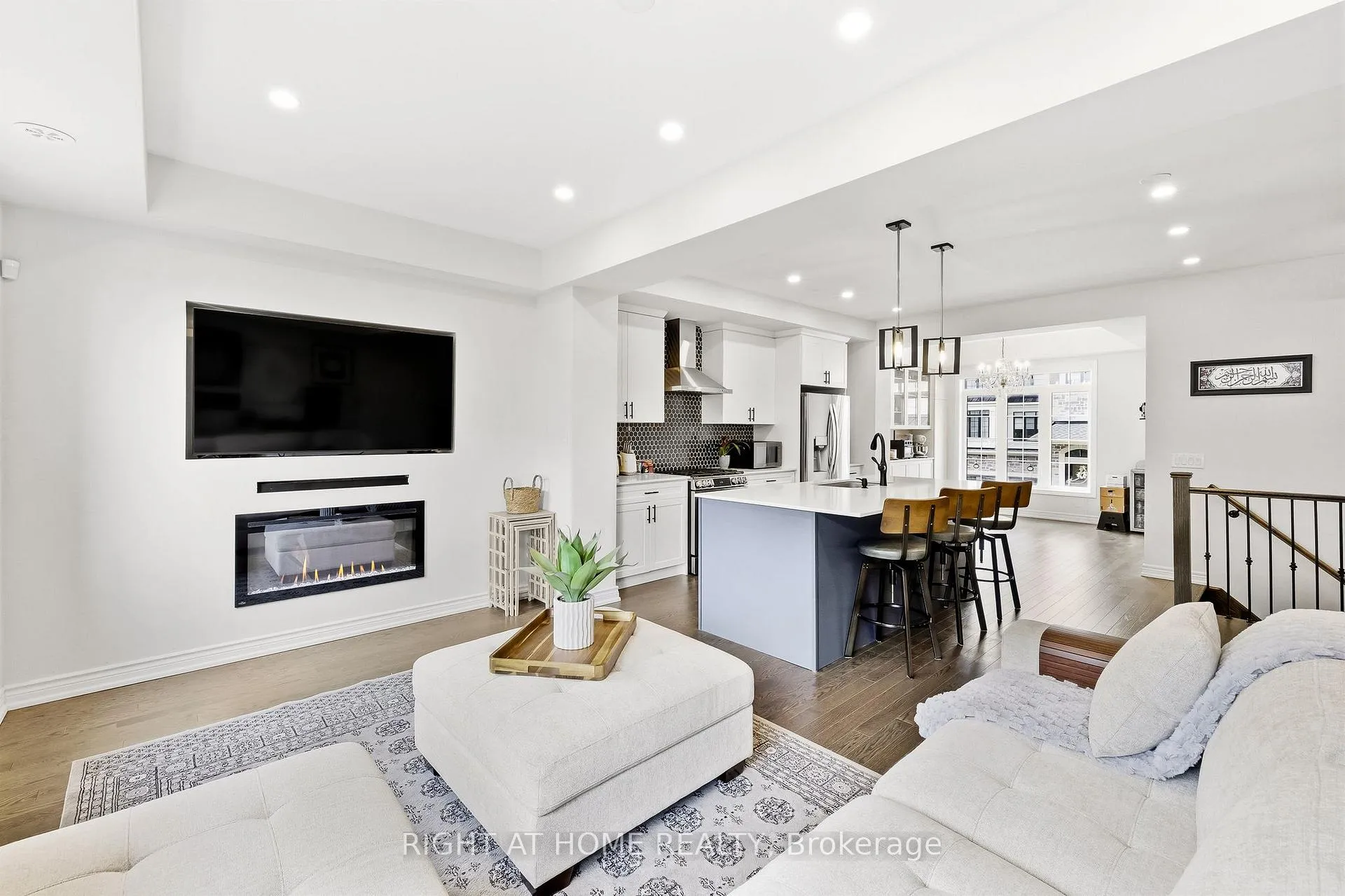 Photo 10 of 89 Dorian Drive, Whitby, Rural Whitby — HOMEH