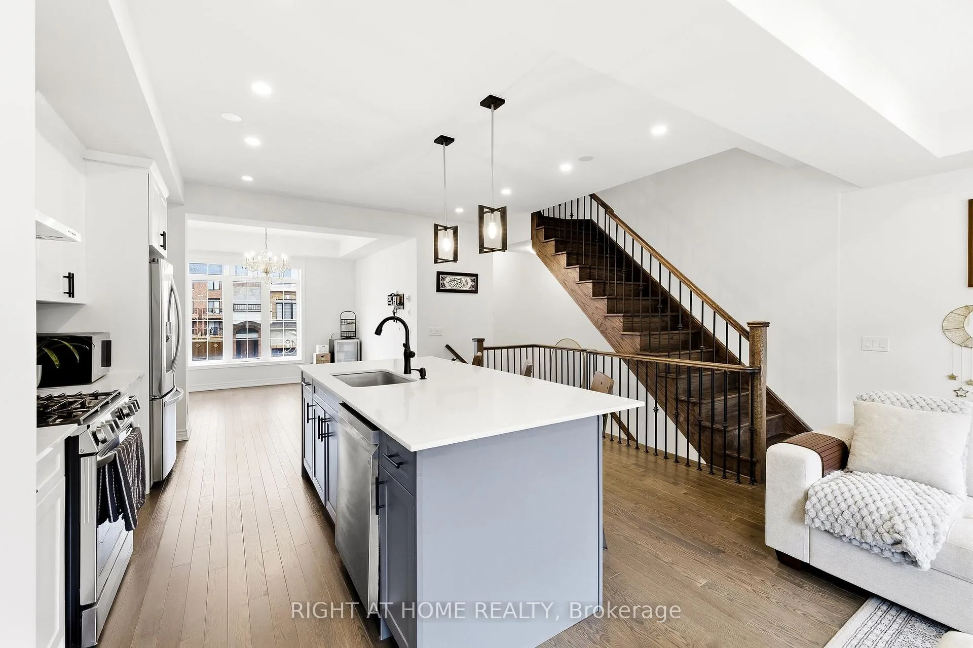 Photo 12 of 89 Dorian Drive, Whitby, Rural Whitby — HOMEH