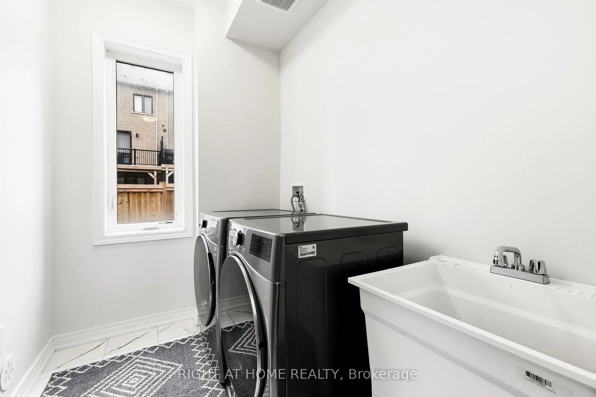 Photo 31 of 89 Dorian Drive, Whitby, Rural Whitby — HOMEH