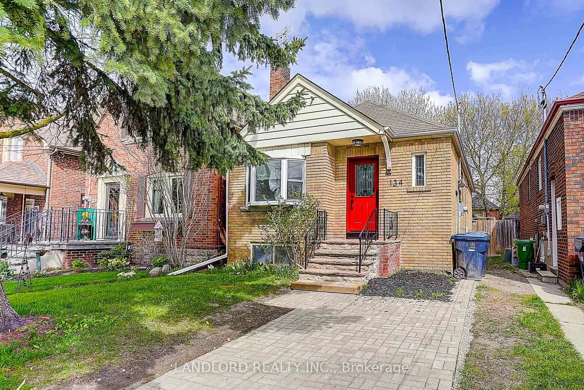 Photo 2 of 134 Gloucester Grove, Toronto, Oakwood Village — HOMEH