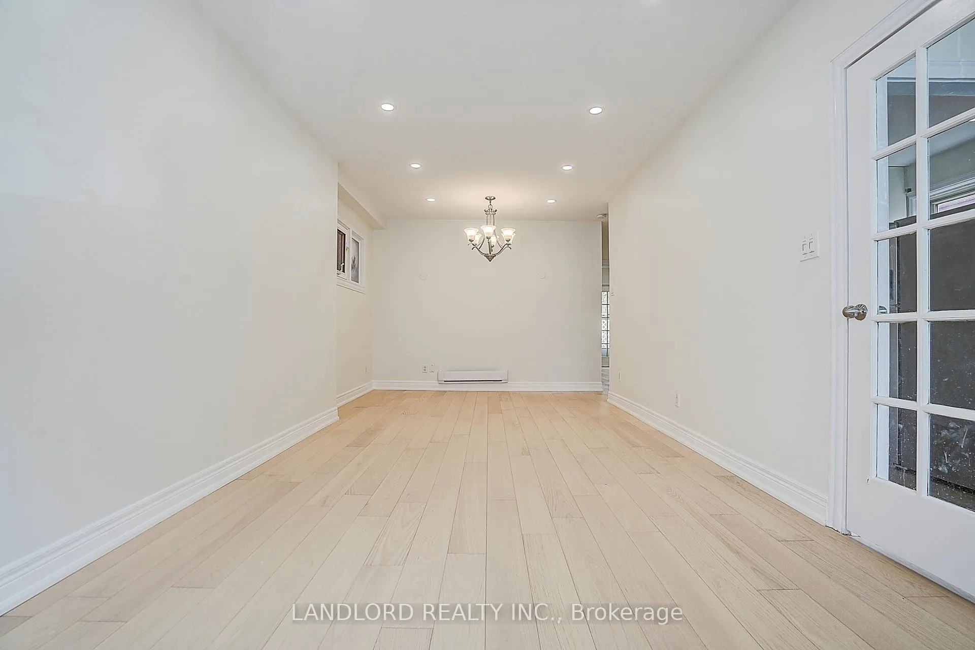 Photo 9 of 134 Gloucester Grove, Toronto, Oakwood Village — HOMEH