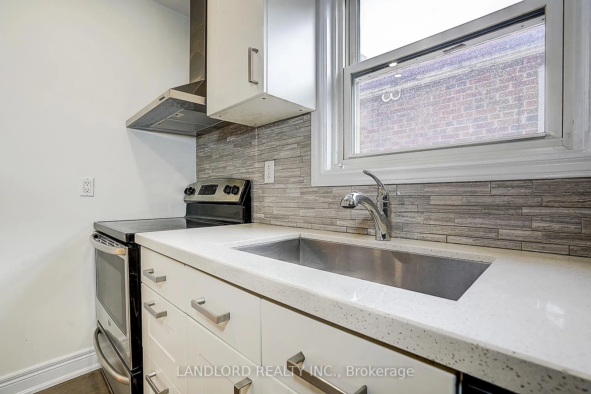 Photo 17 of 134 Gloucester Grove, Toronto, Oakwood Village — HOMEH