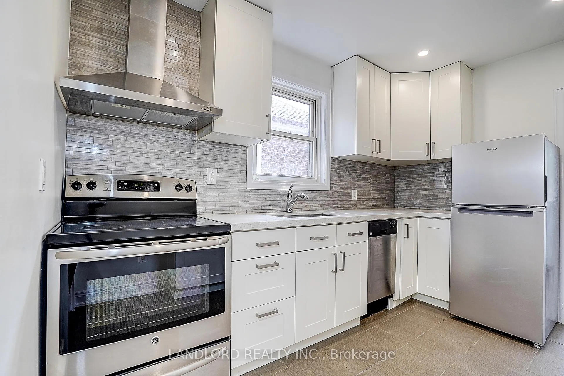 Photo 19 of 134 Gloucester Grove, Toronto, Oakwood Village — HOMEH