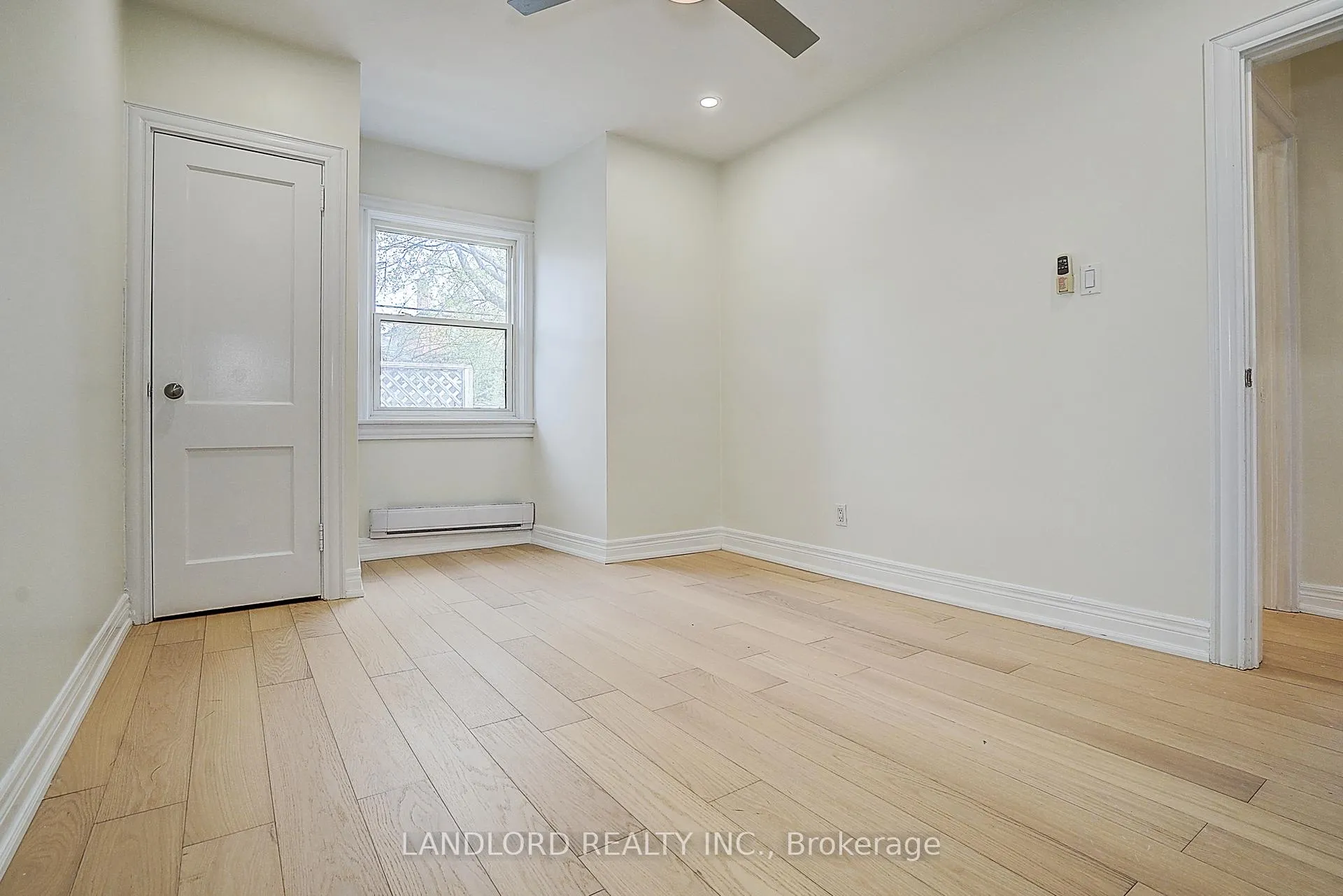 Photo 24 of 134 Gloucester Grove, Toronto, Oakwood Village — HOMEH