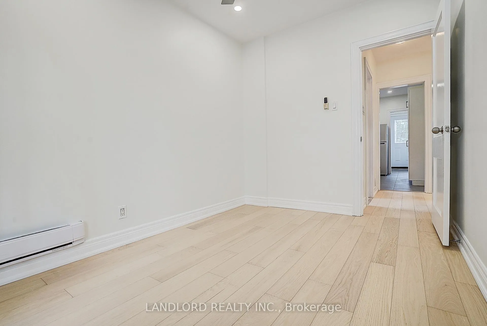 Photo 28 of 134 Gloucester Grove, Toronto, Oakwood Village — HOMEH