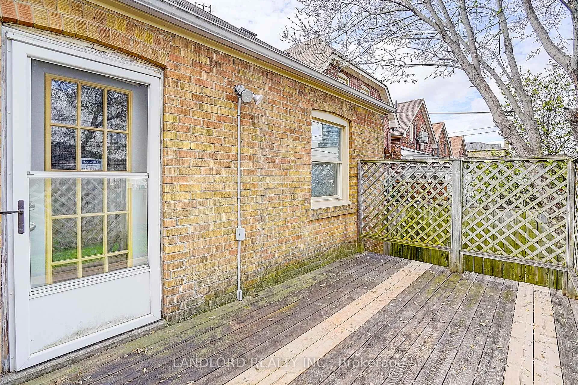 Photo 48 of 134 Gloucester Grove, Toronto, Oakwood Village — HOMEH