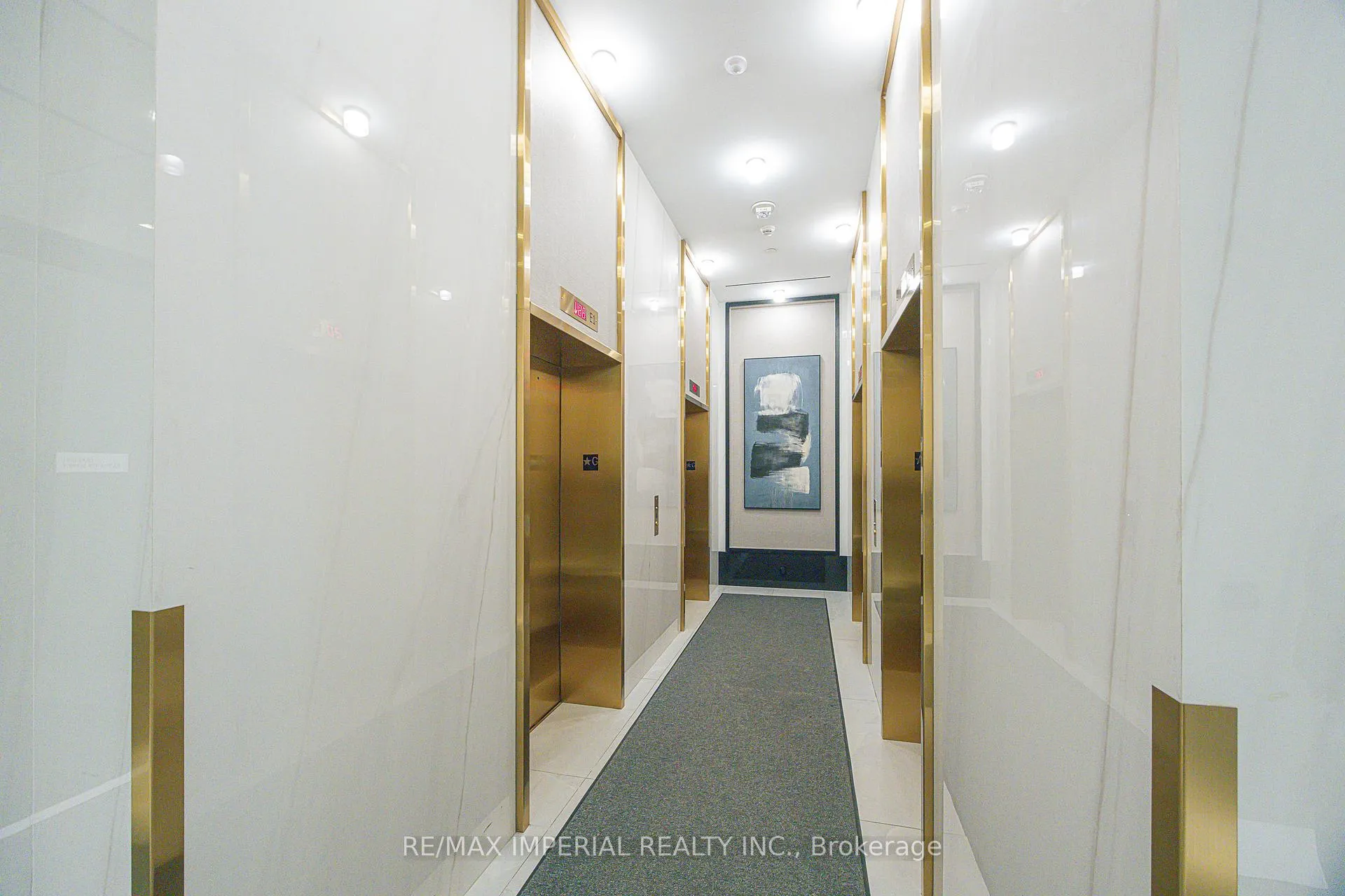 Photo 6 of Unit 4007, 8 Wellesley Street W, Toronto, Church-Yonge Corridor — HOMEH