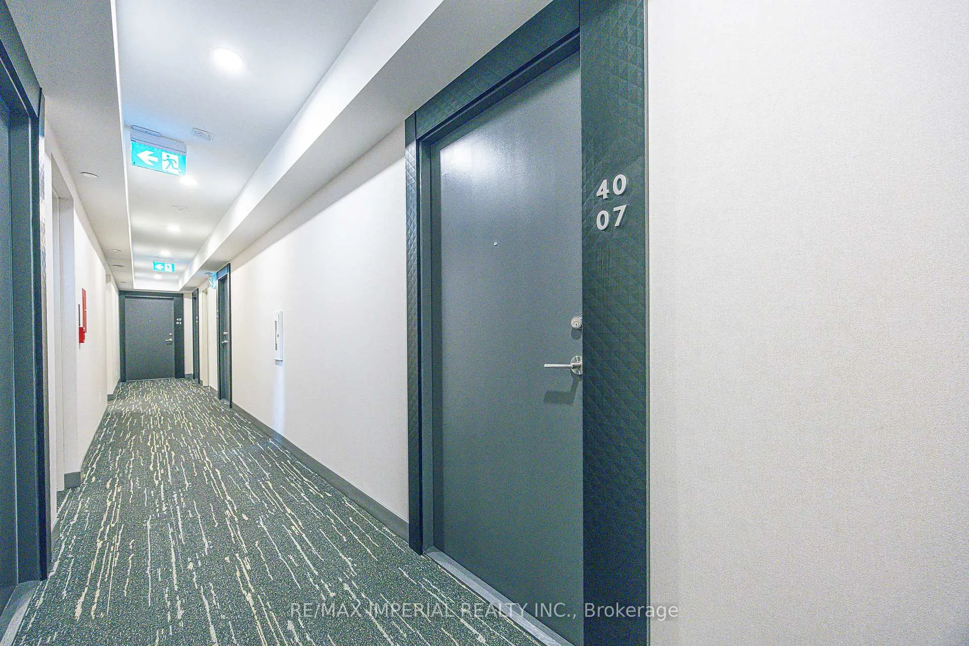 Photo 7 of Unit 4007, 8 Wellesley Street W, Toronto, Church-Yonge Corridor — HOMEH