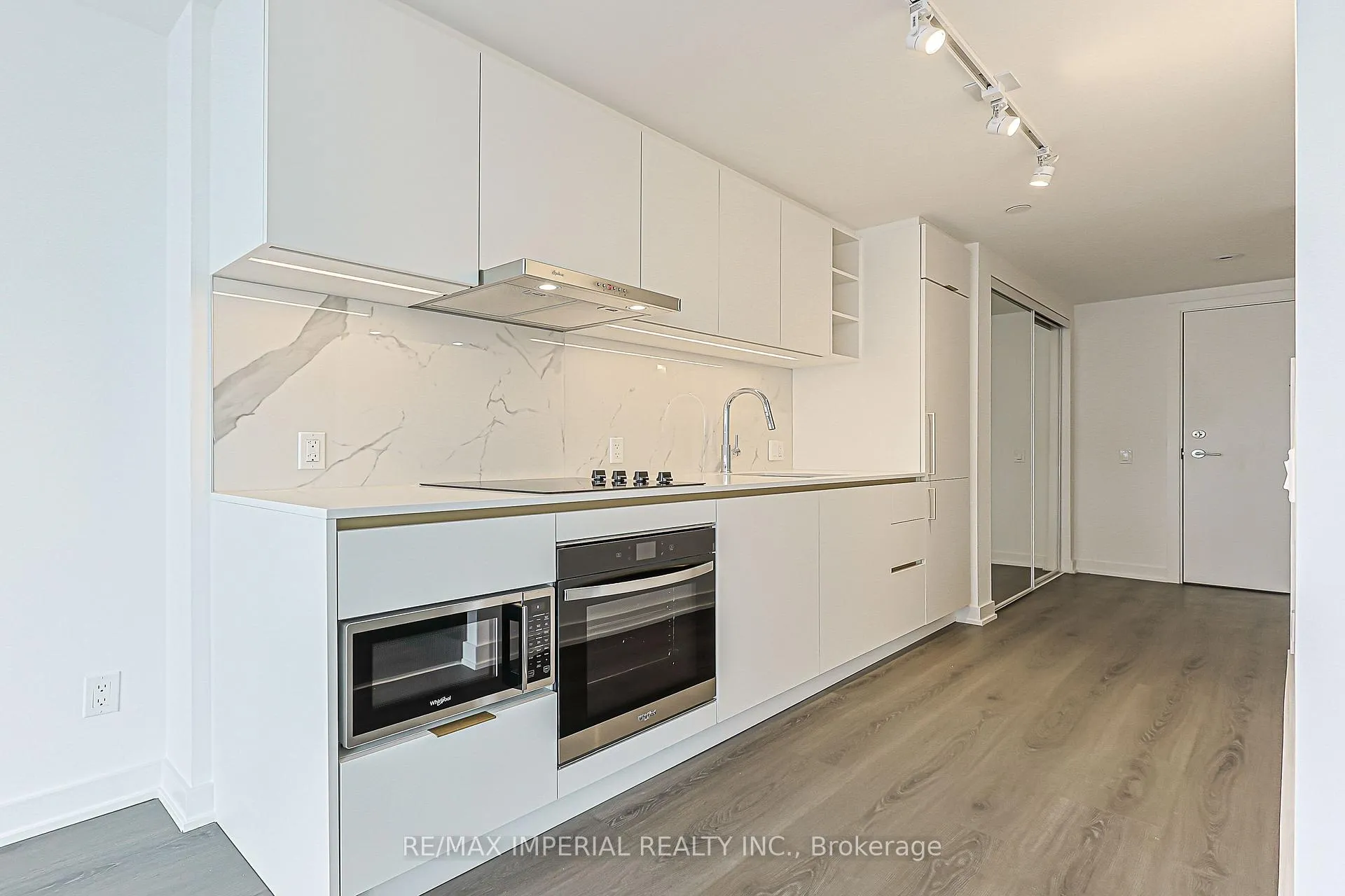 Photo 14 of Unit 4007, 8 Wellesley Street W, Toronto, Church-Yonge Corridor — HOMEH