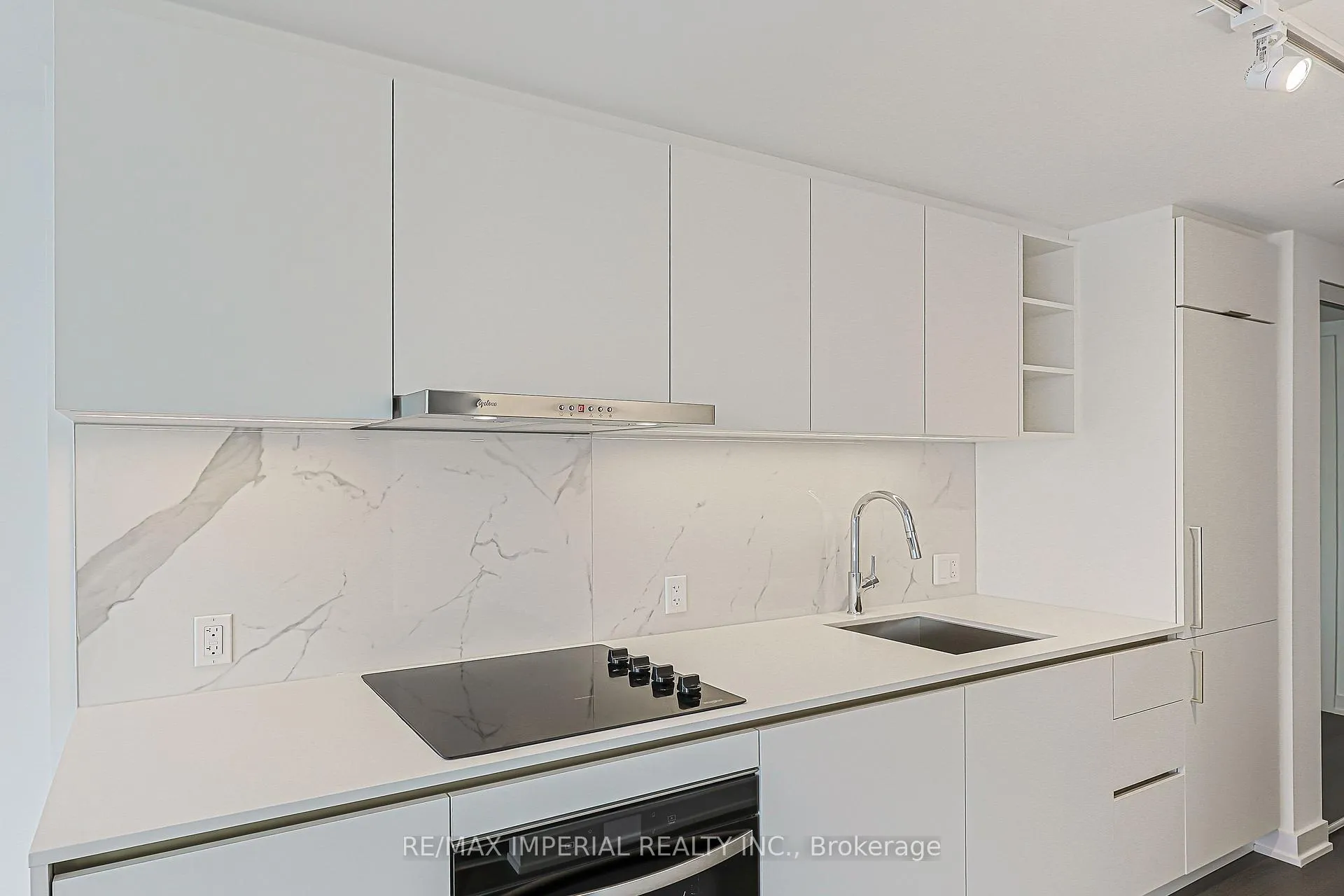 Photo 15 of Unit 4007, 8 Wellesley Street W, Toronto, Church-Yonge Corridor — HOMEH