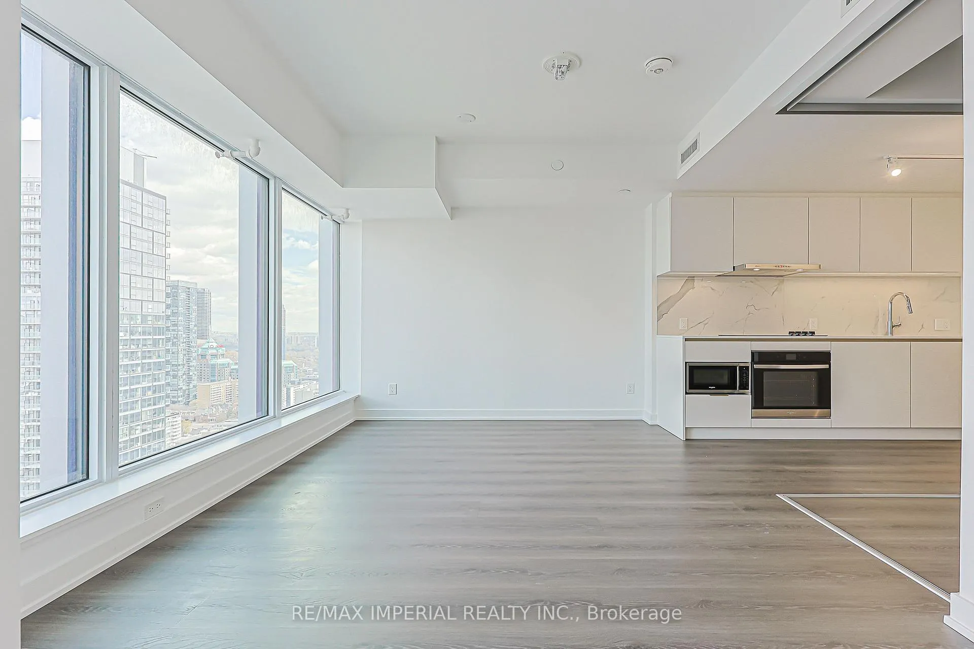 Photo 22 of Unit 4007, 8 Wellesley Street W, Toronto, Church-Yonge Corridor — HOMEH