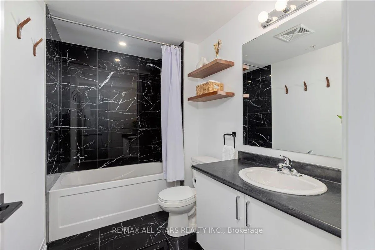 Photo 9 of Unit 407, 15 Kneeshaw Drive, Barrie, Rural Barrie Southeast — HOMEH