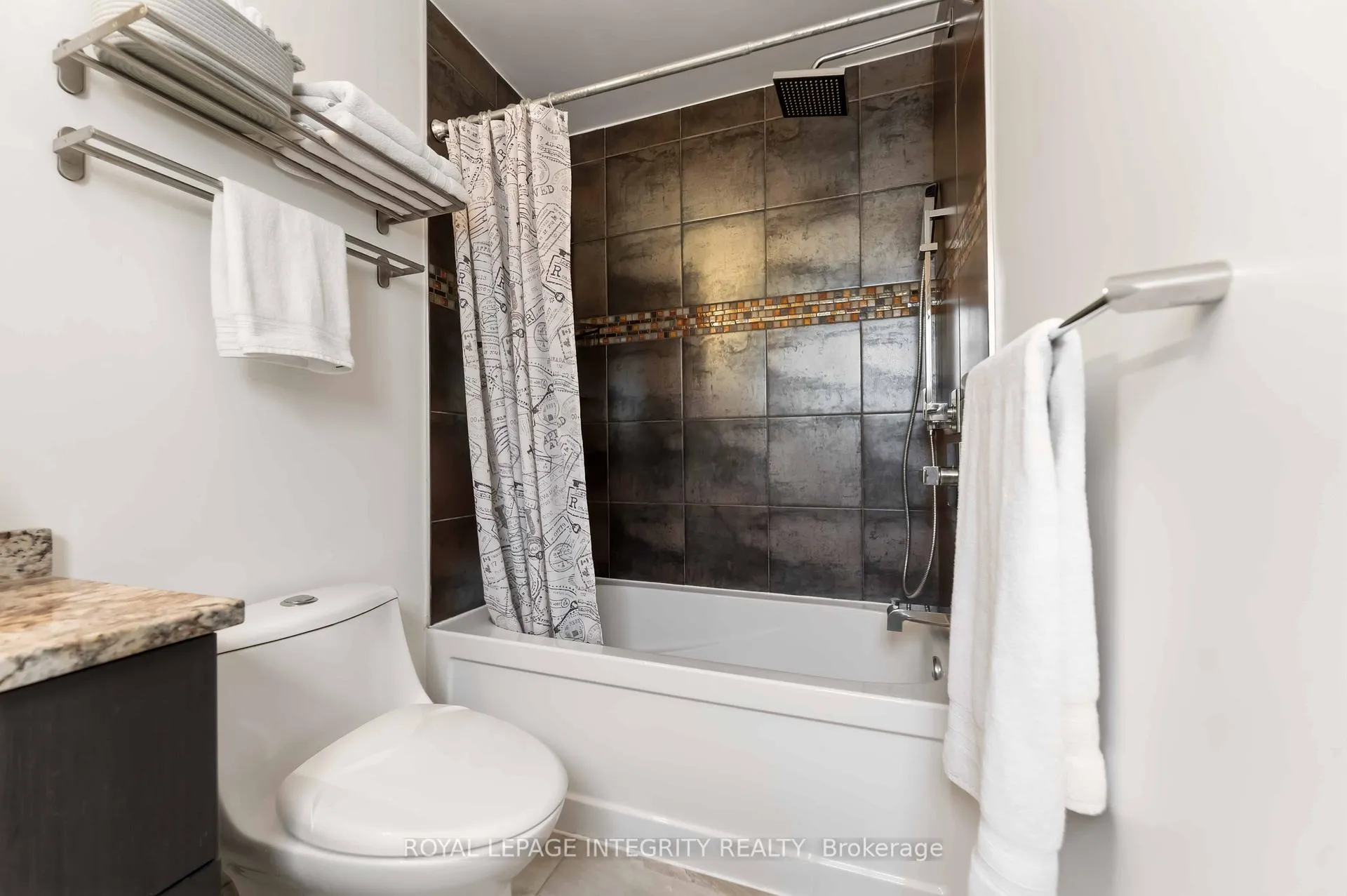 Photo 28 of 30 Longden Place, Ottawa, Kanata - Bridlewood — HOMEH