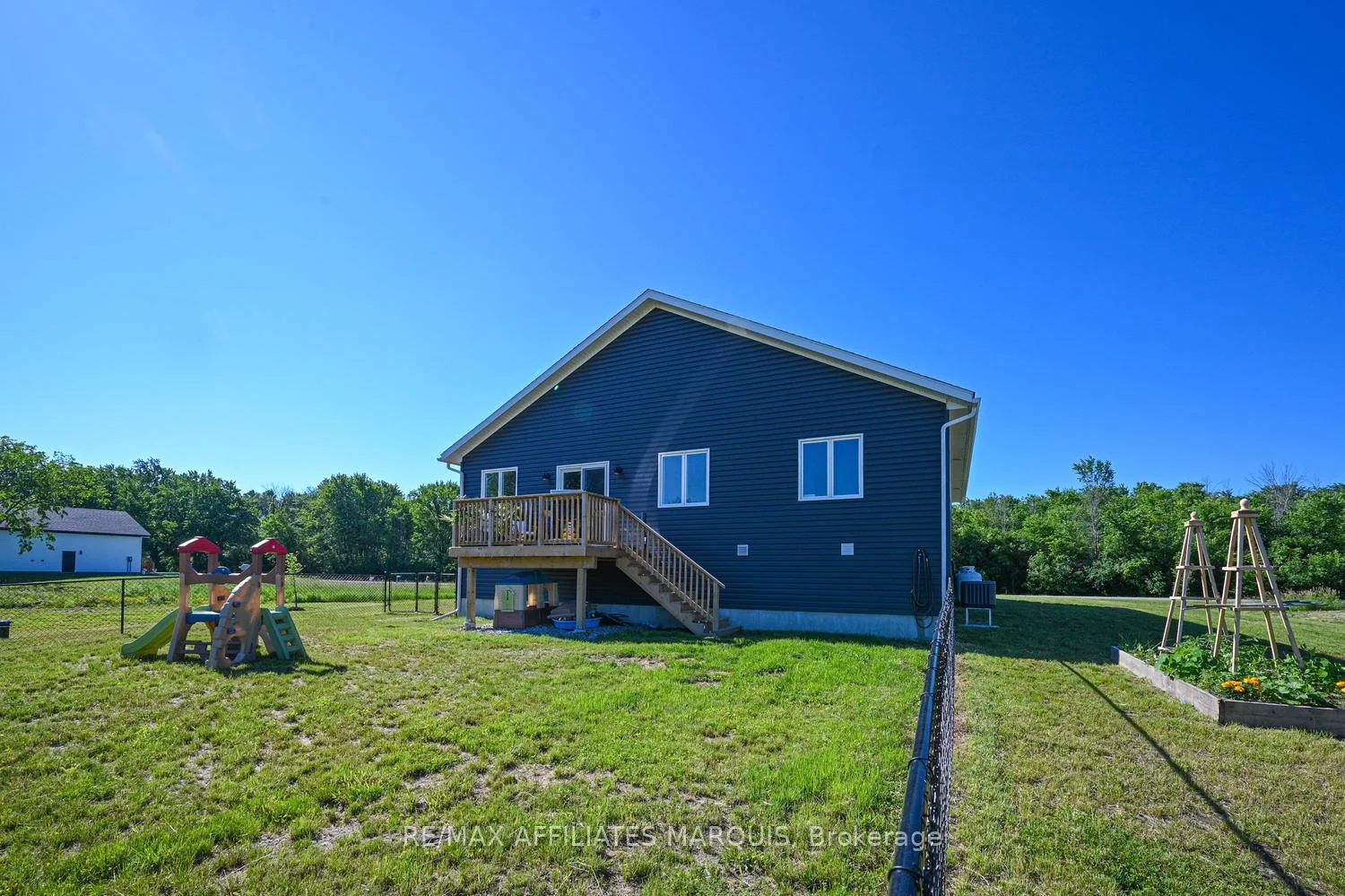 Photo 39 of 1162 Rideau River Road, Montague, Montague Twp — HOMEH