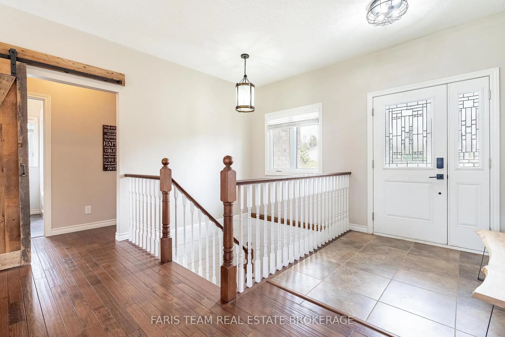 Photo 4 of 53 Boyd Crescent, Oro-Medonte, Moonstone — HOMEH