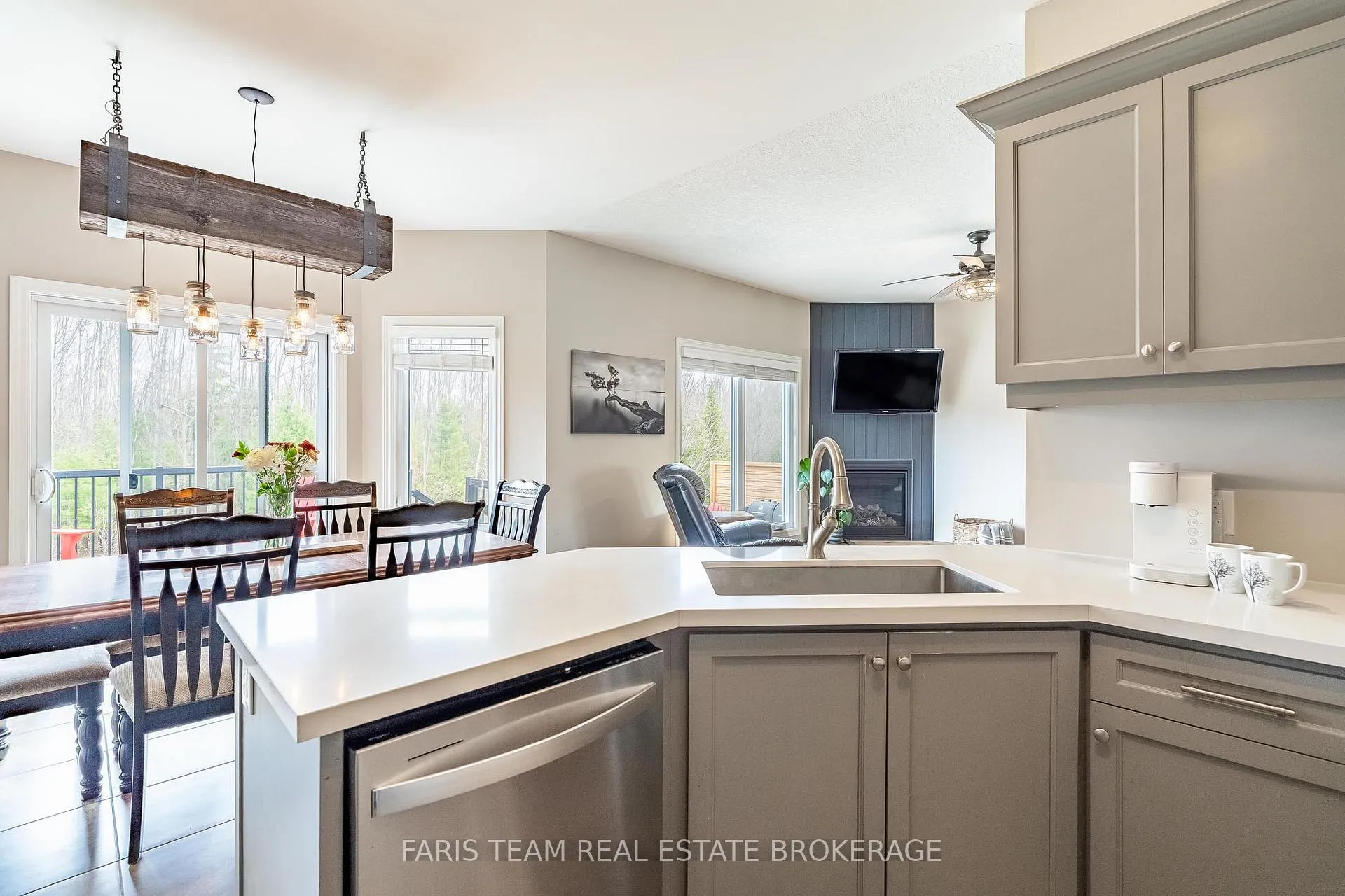 Photo 9 of 53 Boyd Crescent, Oro-Medonte, Moonstone — HOMEH