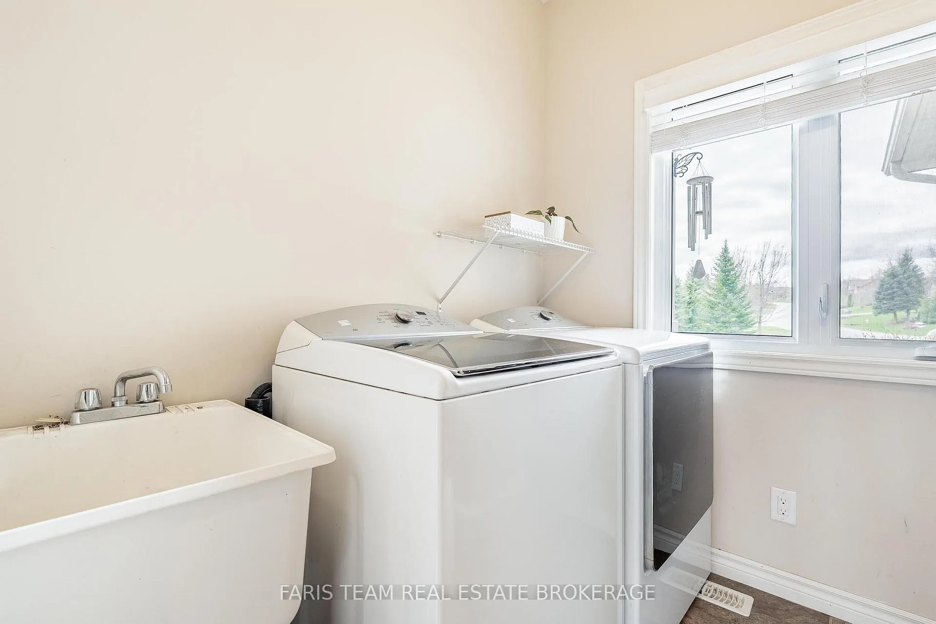 Photo 22 of 53 Boyd Crescent, Oro-Medonte, Moonstone — HOMEH