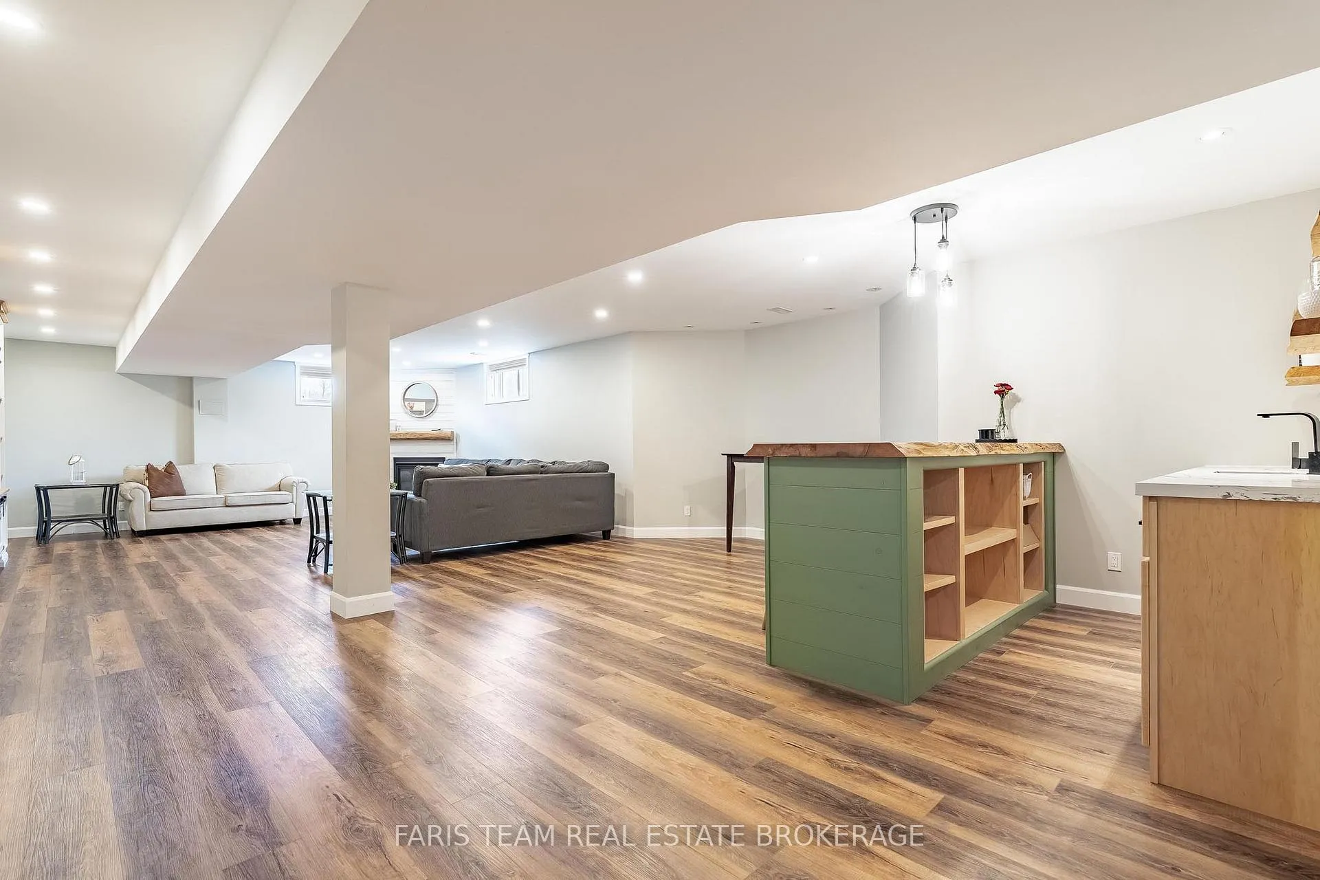 Photo 23 of 53 Boyd Crescent, Oro-Medonte, Moonstone — HOMEH