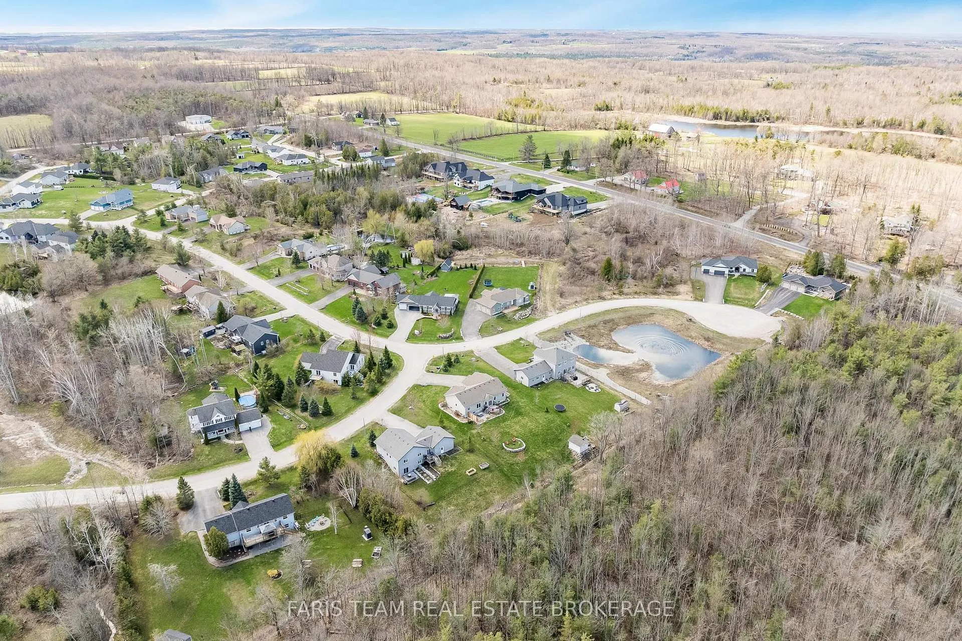 Photo 41 of 53 Boyd Crescent, Oro-Medonte, Moonstone — HOMEH