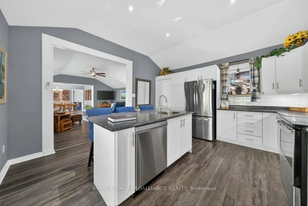 Photo 4 of 1058 Shady Lane, North Frontenac, Frontenac North — HOMEH
