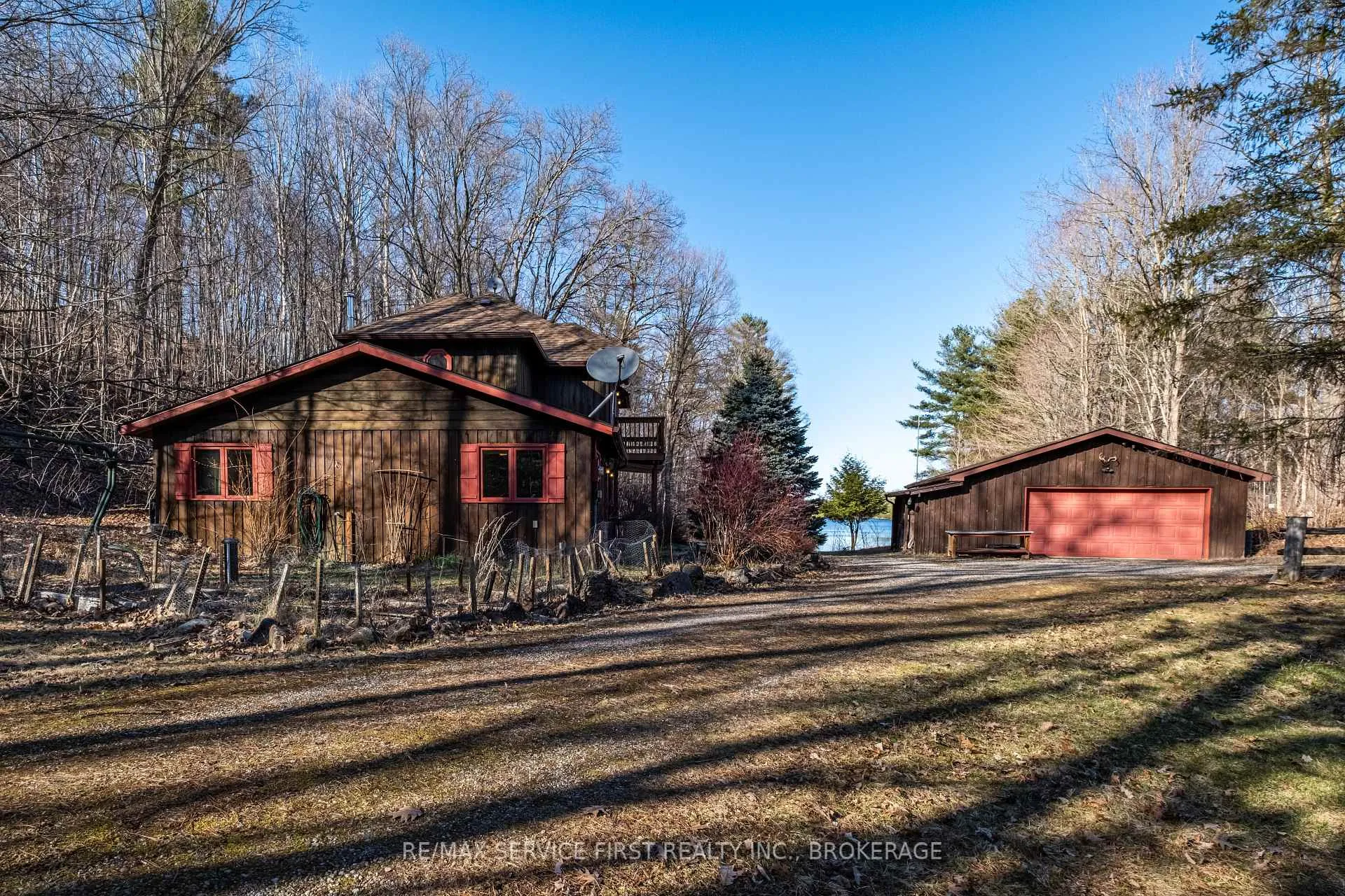 Photo 2 of 13 Pheasant Lane, Frontenac, Frontenac South — HOMEH