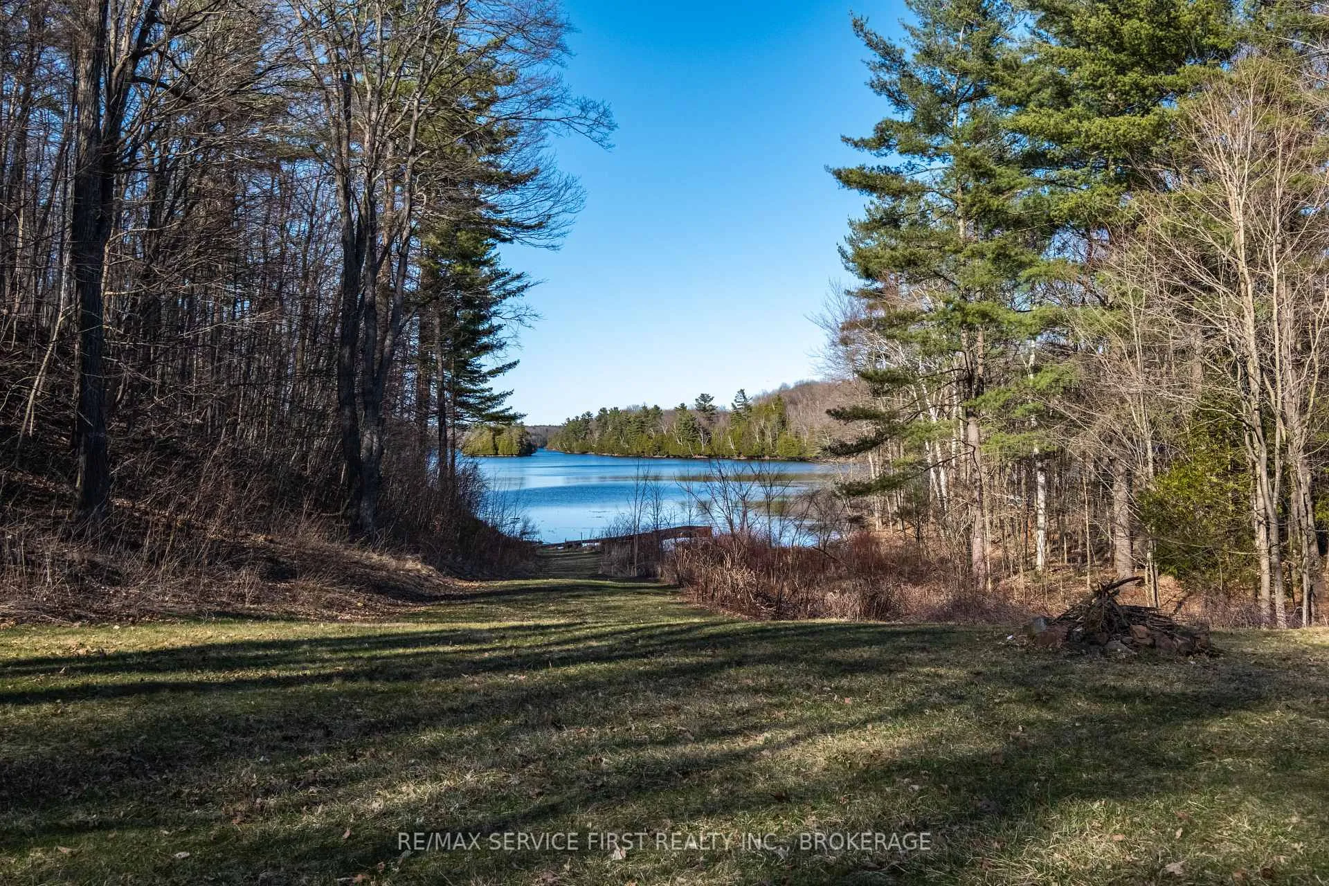 Photo 10 of 13 Pheasant Lane, Frontenac, Frontenac South — HOMEH