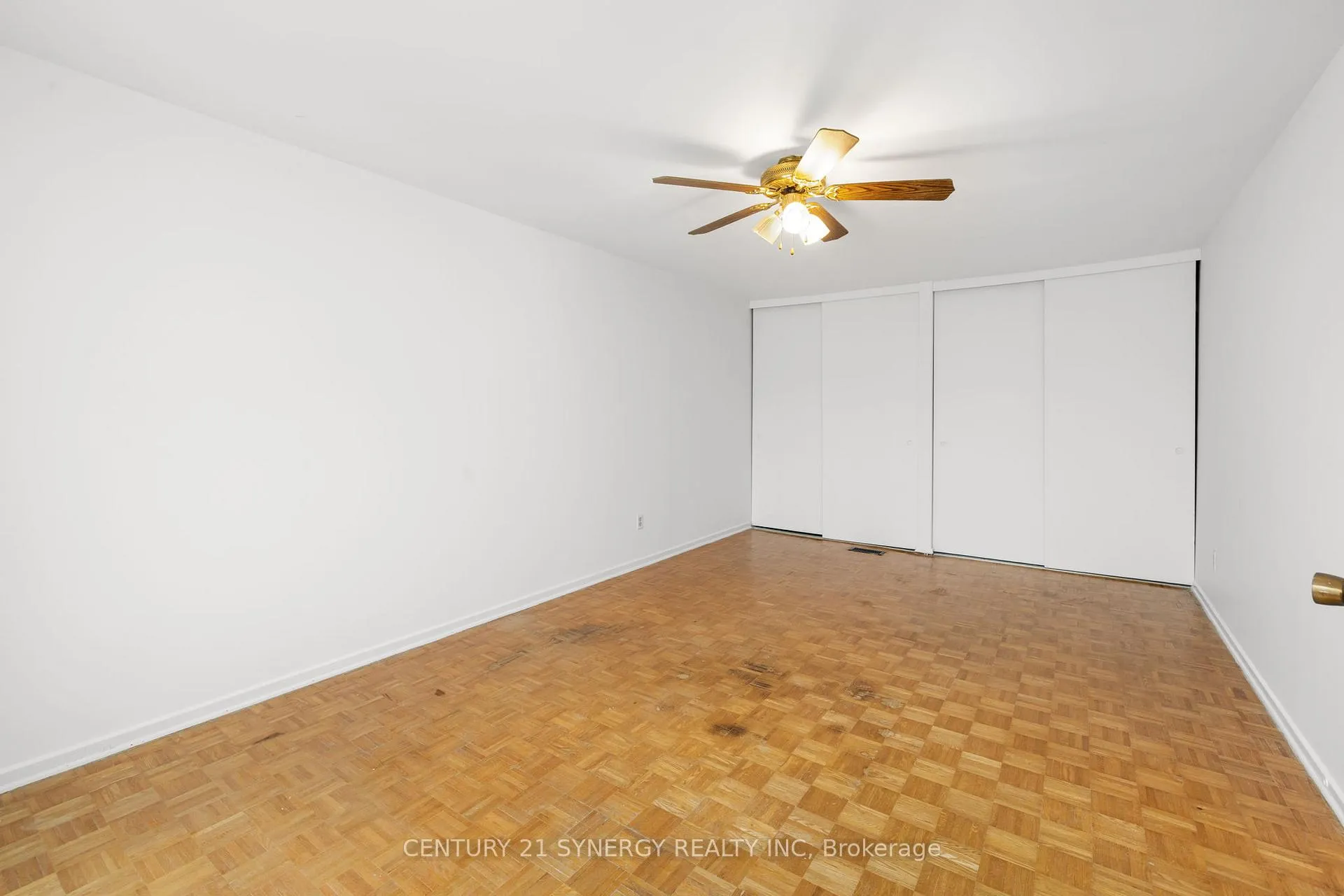 Photo 23 of 59 Oberon Street, Ottawa, Westcliffe Estates — HOMEH