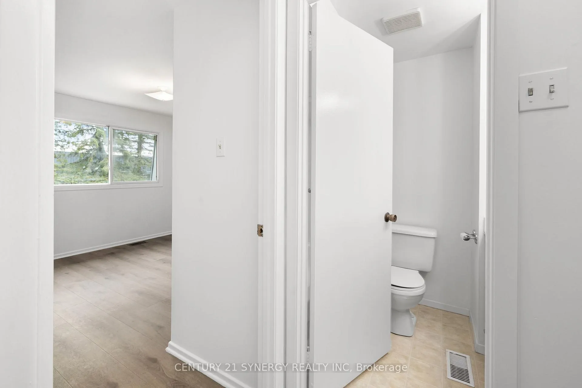 Photo 26 of 59 Oberon Street, Ottawa, Westcliffe Estates — HOMEH