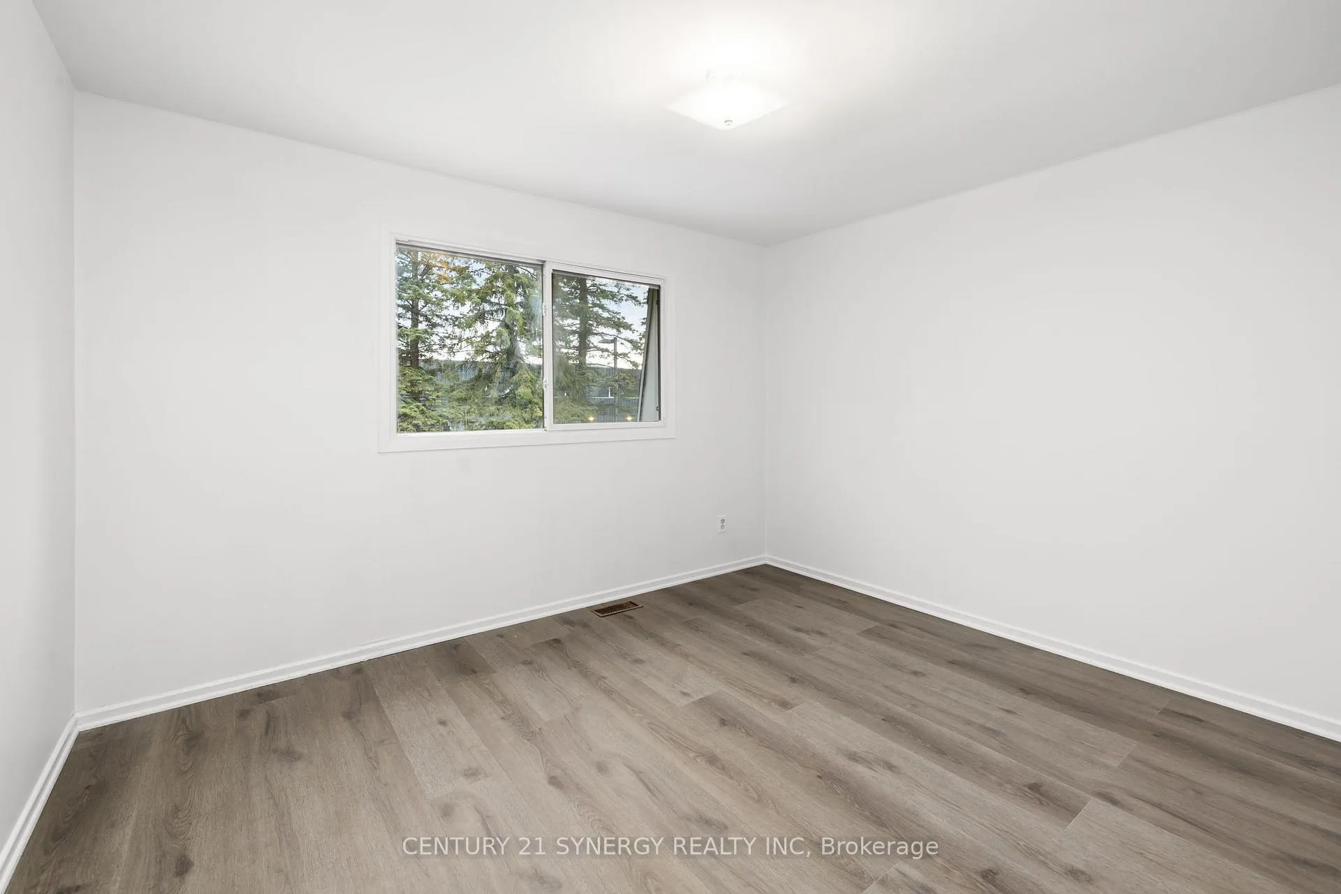 Photo 27 of 59 Oberon Street, Ottawa, Westcliffe Estates — HOMEH