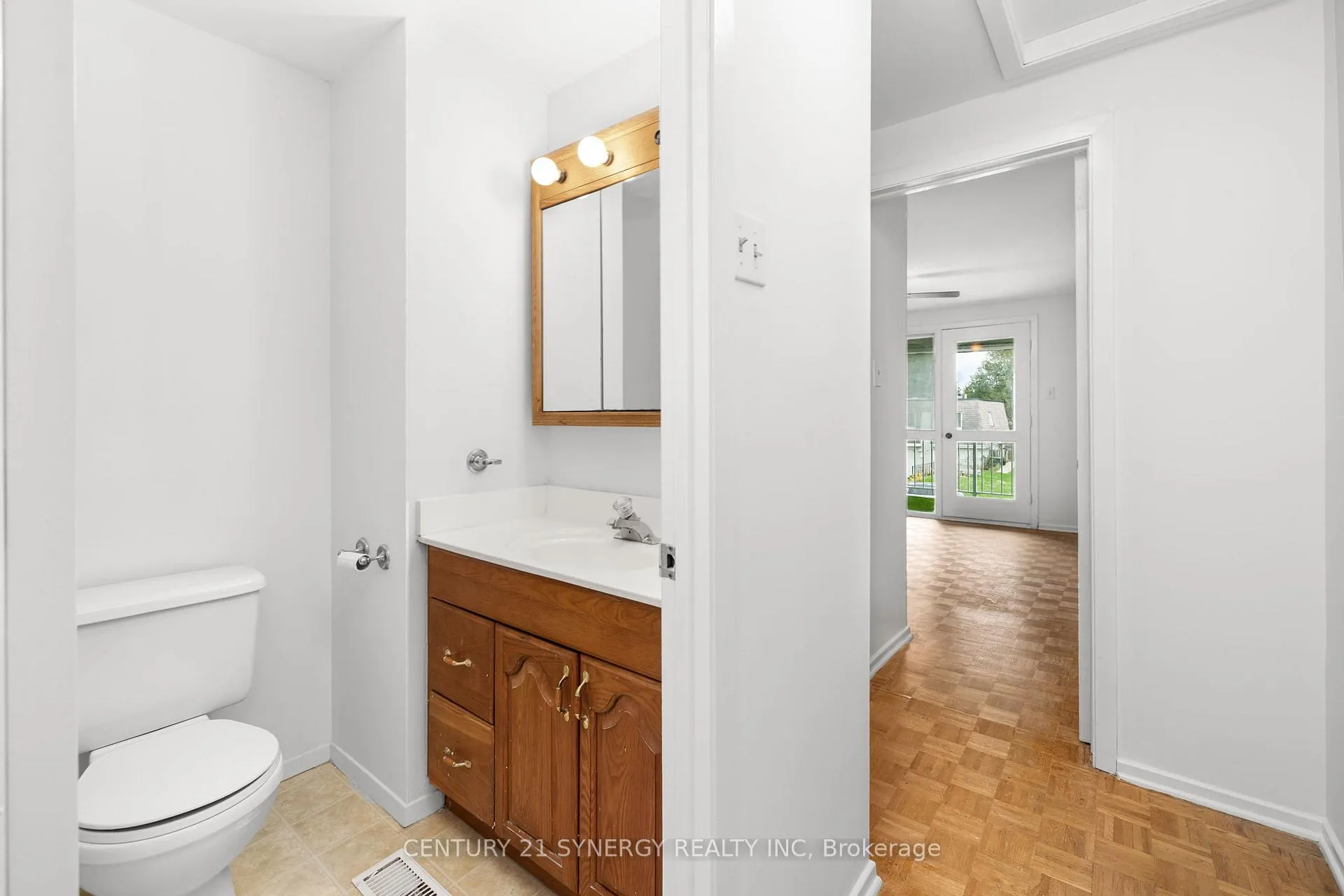 Photo 30 of 59 Oberon Street, Ottawa, Westcliffe Estates — HOMEH