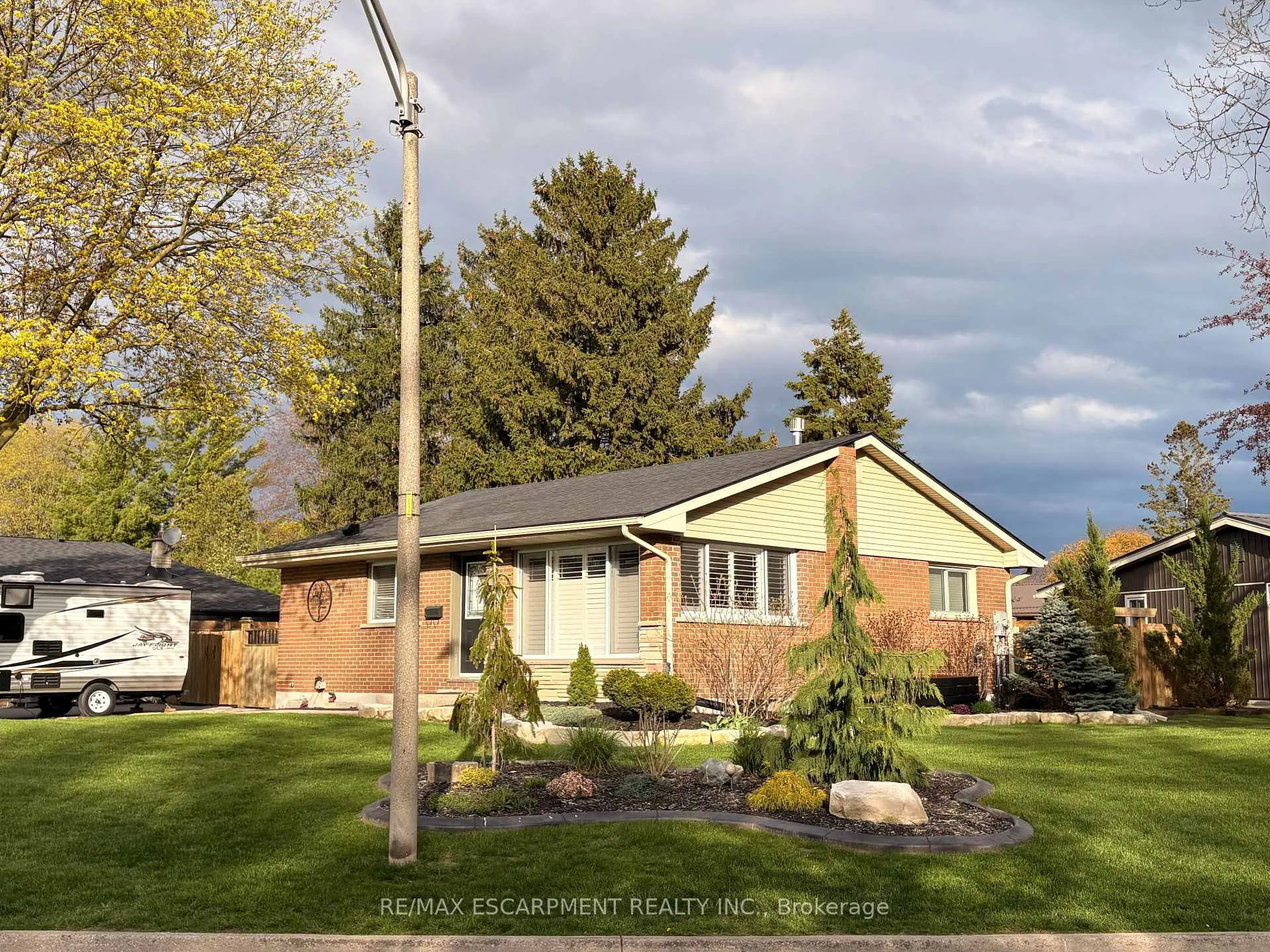 Photo 1 of Unit LOWER, 7 Brier Crescent, Brantford — HOMEH