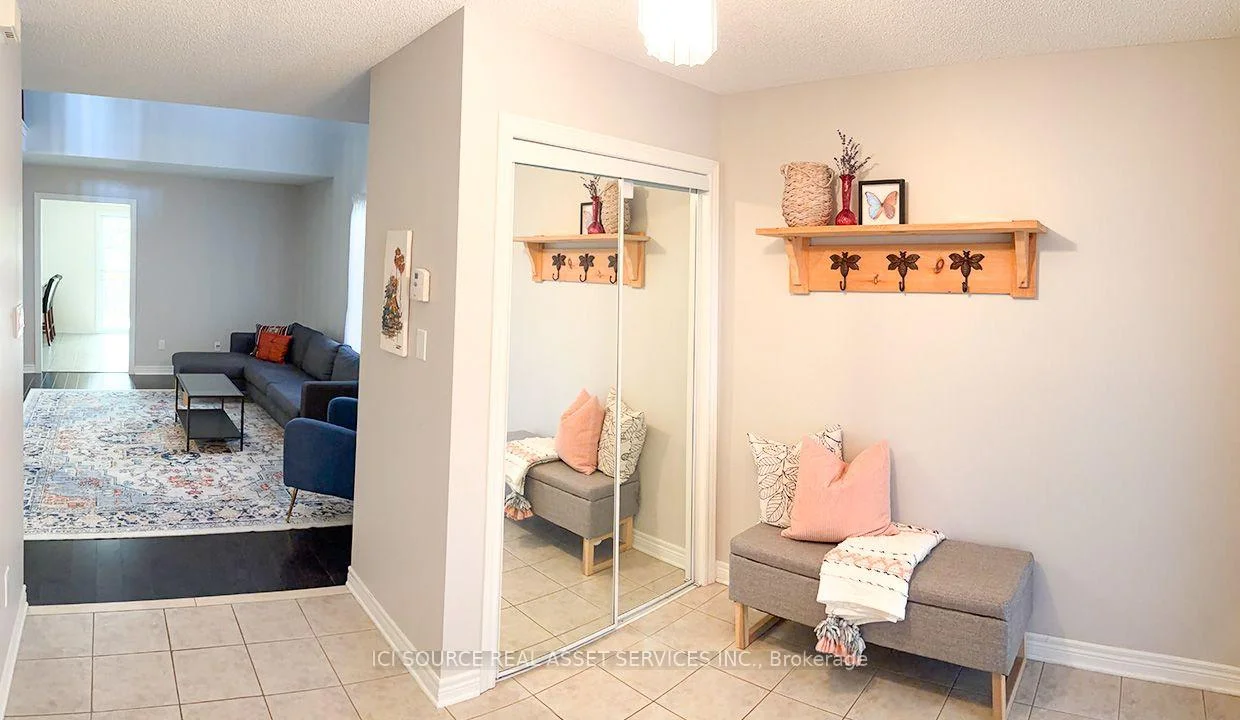 Photo 4 of 98 Summers Drive, Thorold, Confederation Heights — HOMEH